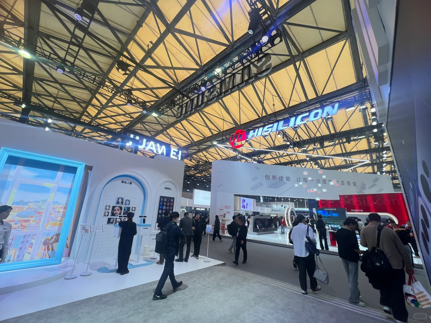 awe家电及消费电子博览会人山人海