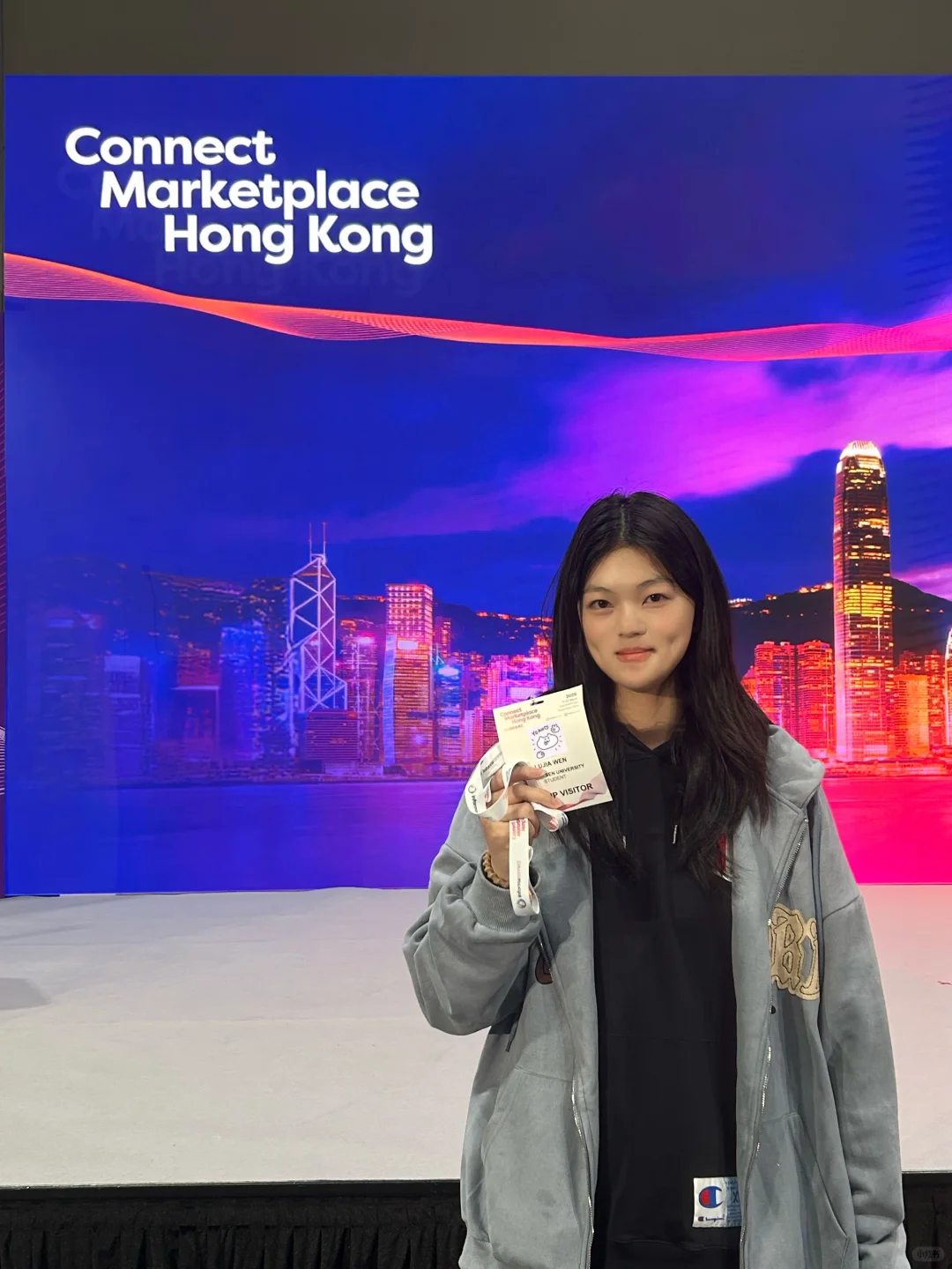 04女大勇闯亚太商旅会展汇