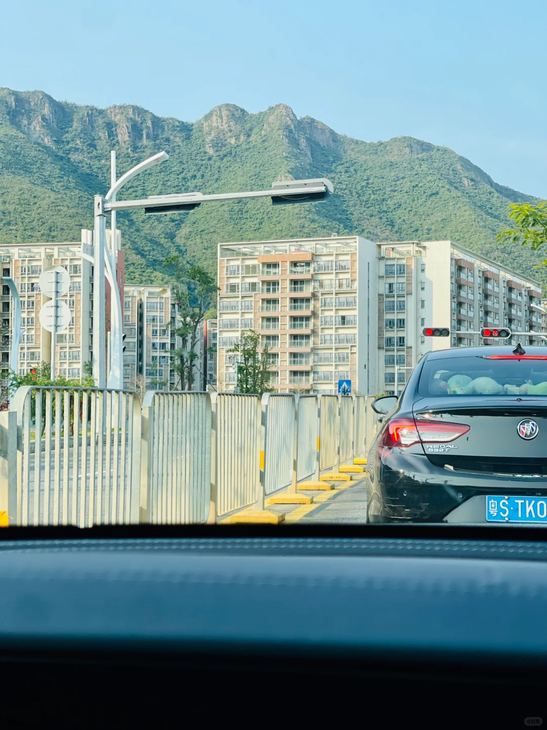 周末趁天气正好，出去见见山海老城