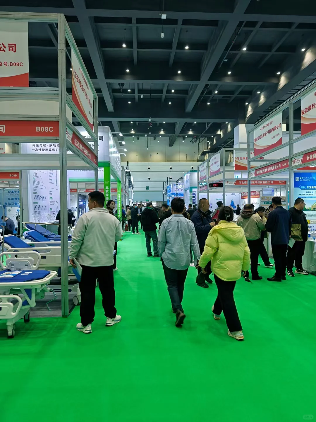 来吧今天在郑州中原医疗器械展会