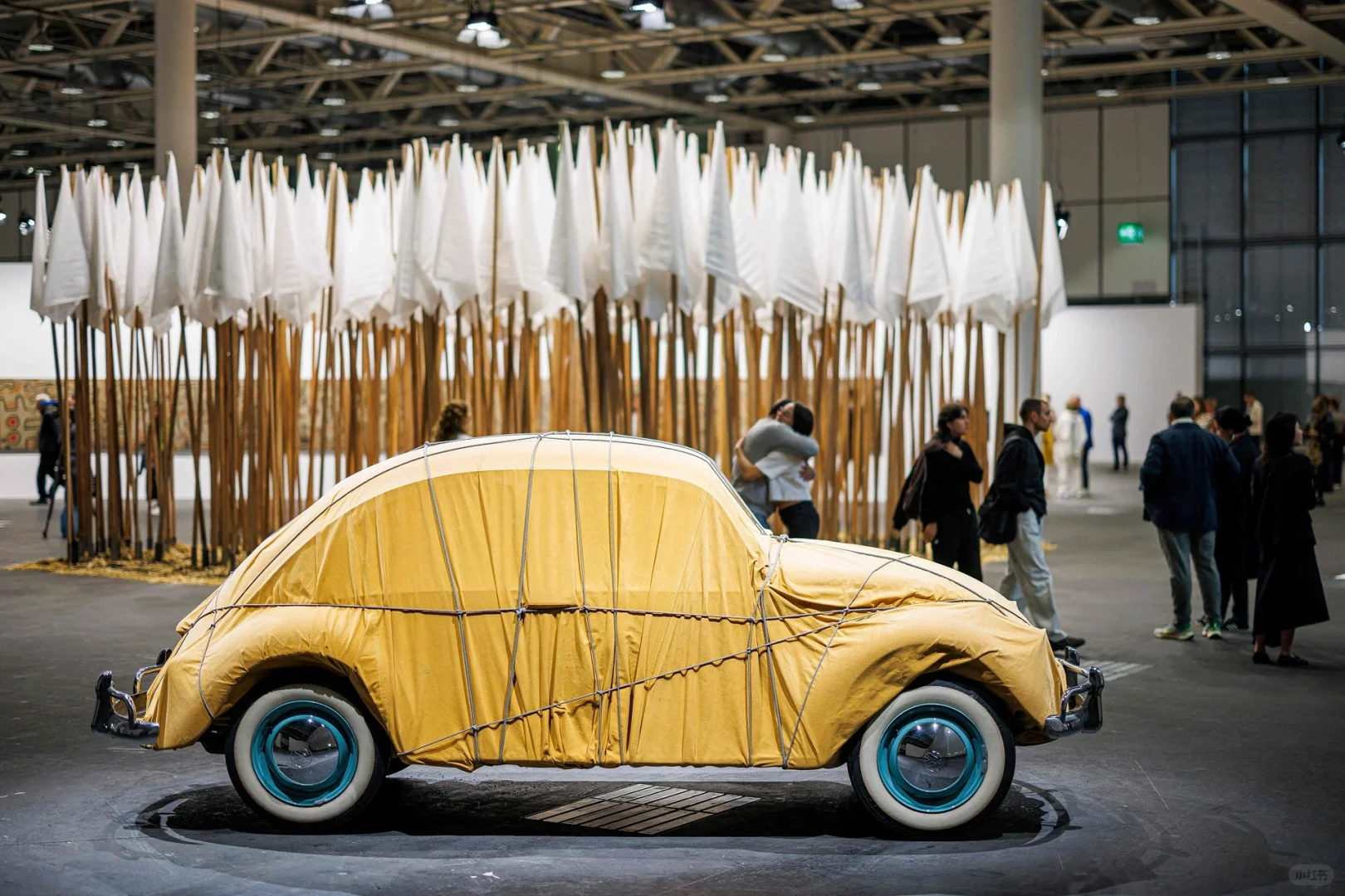 抬头看艺术?2025香港巴塞尔亮点全攻略