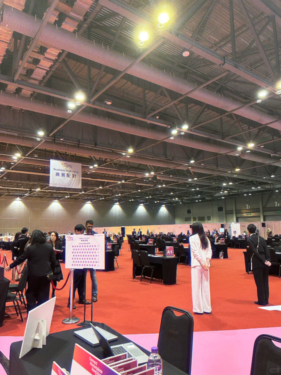 04女大勇闯亚太商旅会展汇