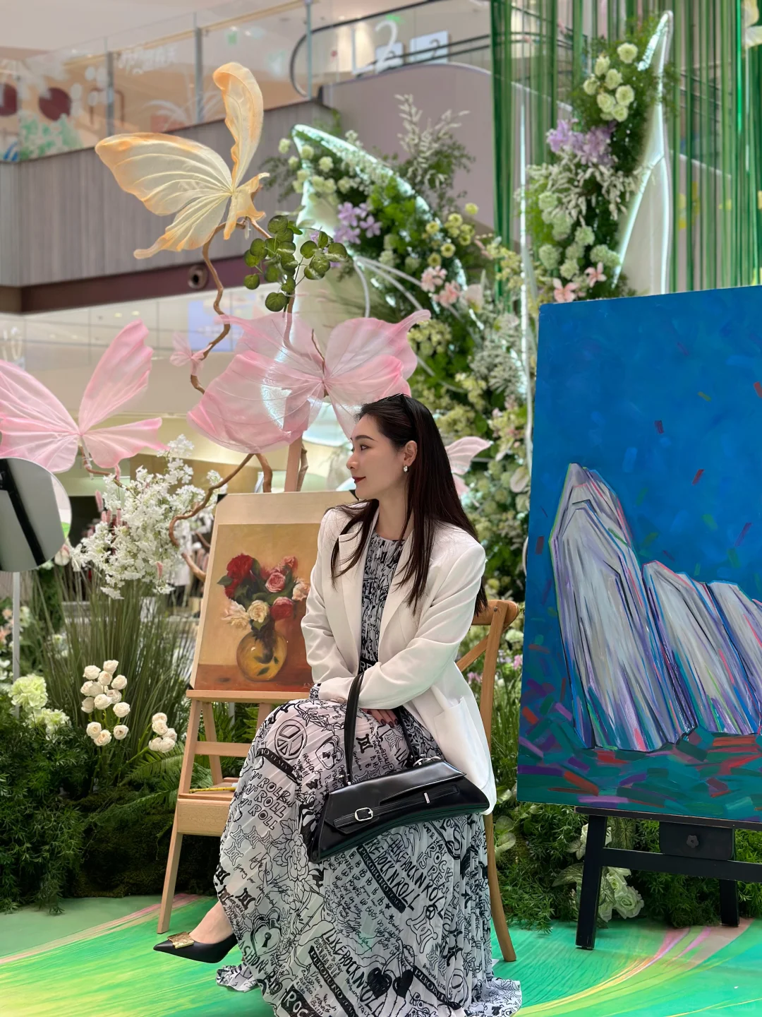 来参加一场艺术展览！???