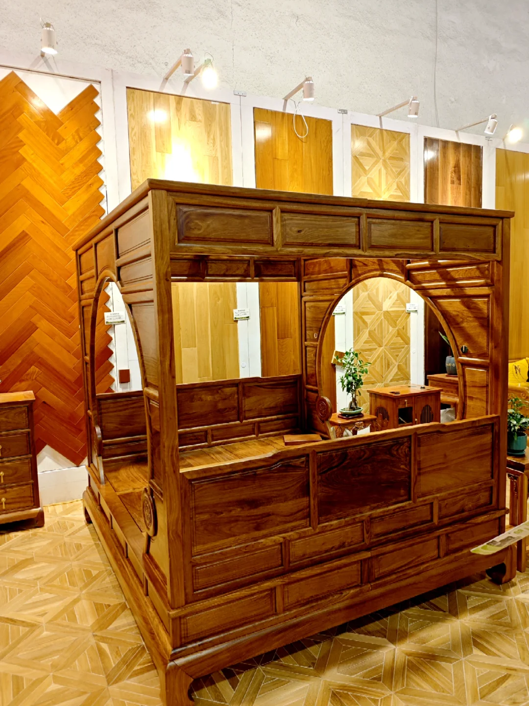 青岛会展中心世纪家博会?