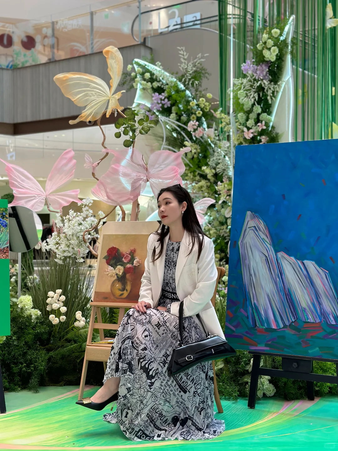 来参加一场艺术展览！???