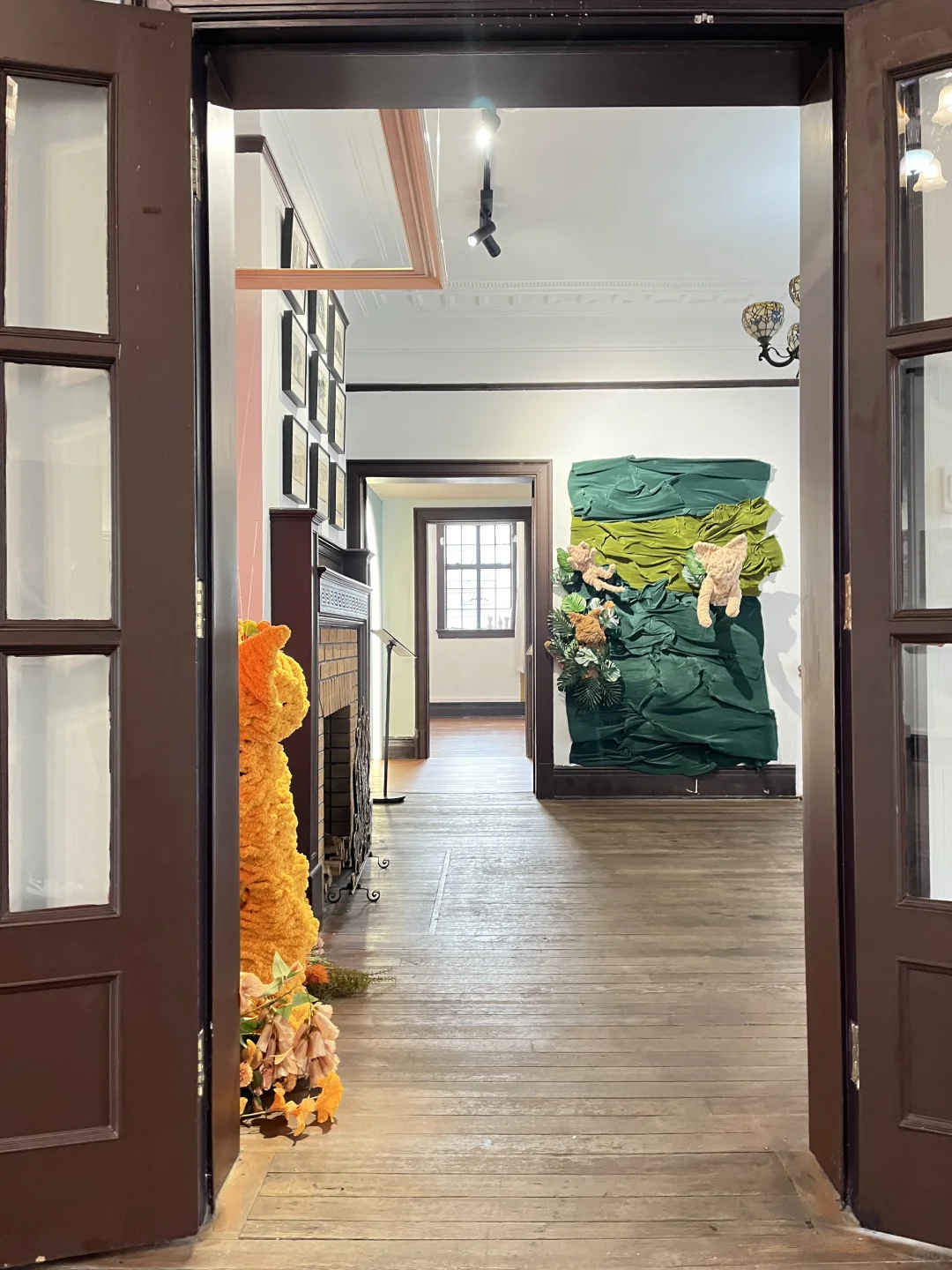 “毕加索与猫”装置艺术展