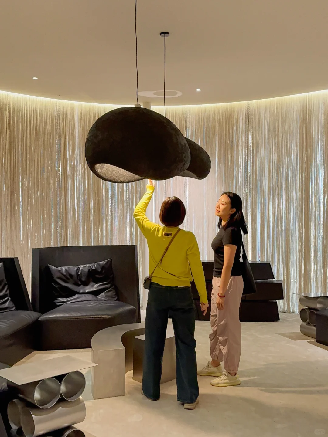 日行3w步！广州家具展新品我先帮大家看了