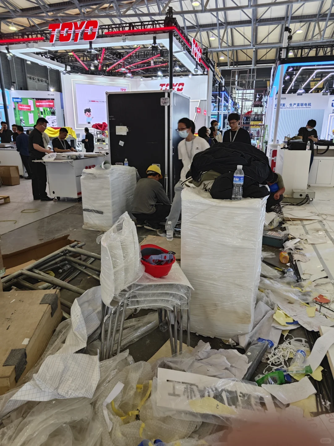 品牌做展会并不光鲜,反而会看到芸芸众生