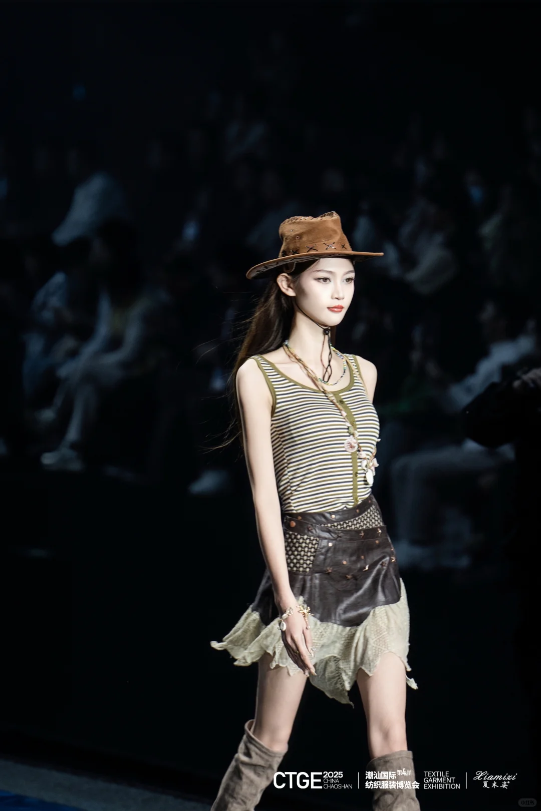 潮汕服博会是谁让这个秀场这么仙？！