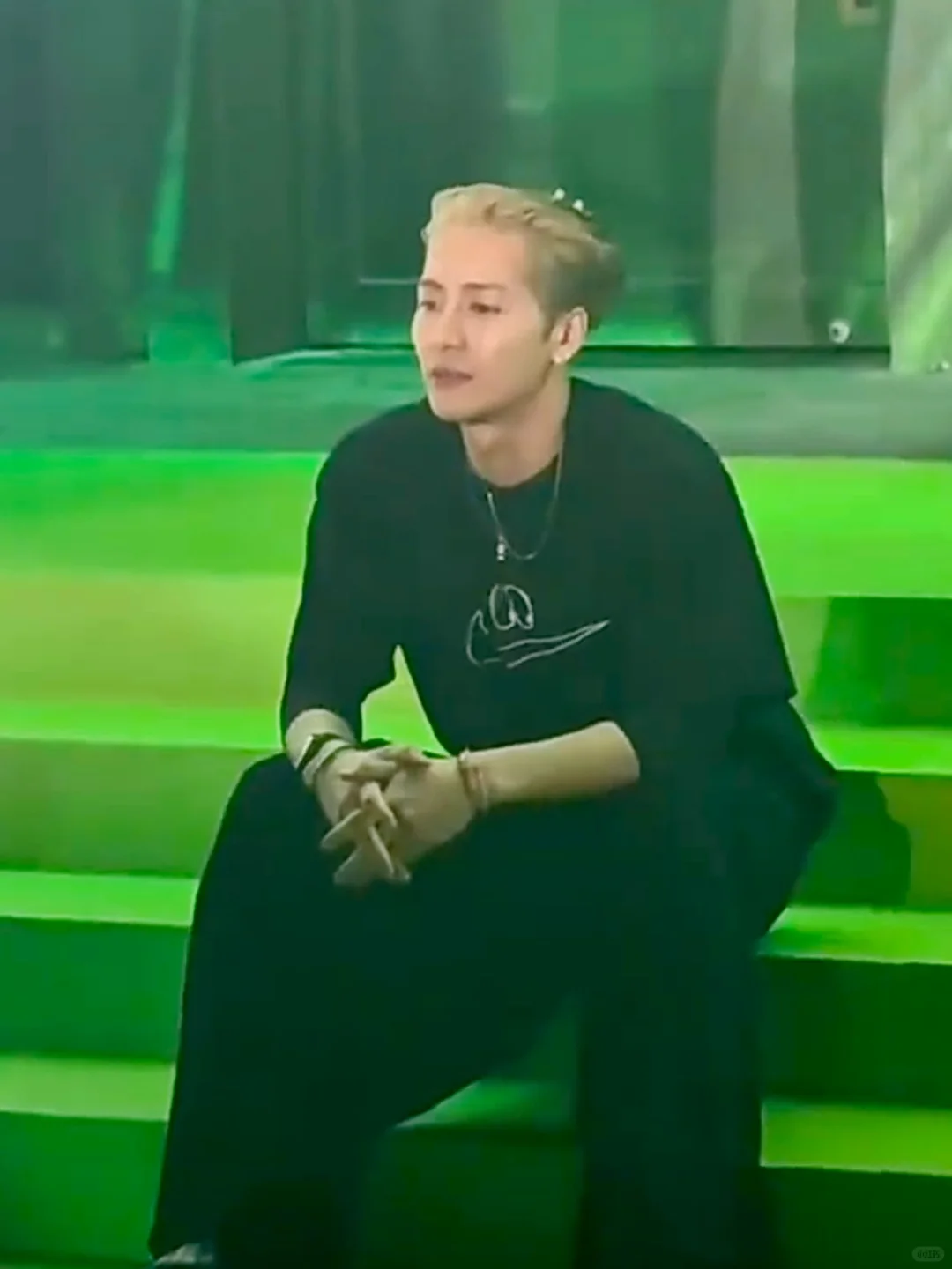 巴塞尔博览会期间，王嘉尔也策划了一个展览