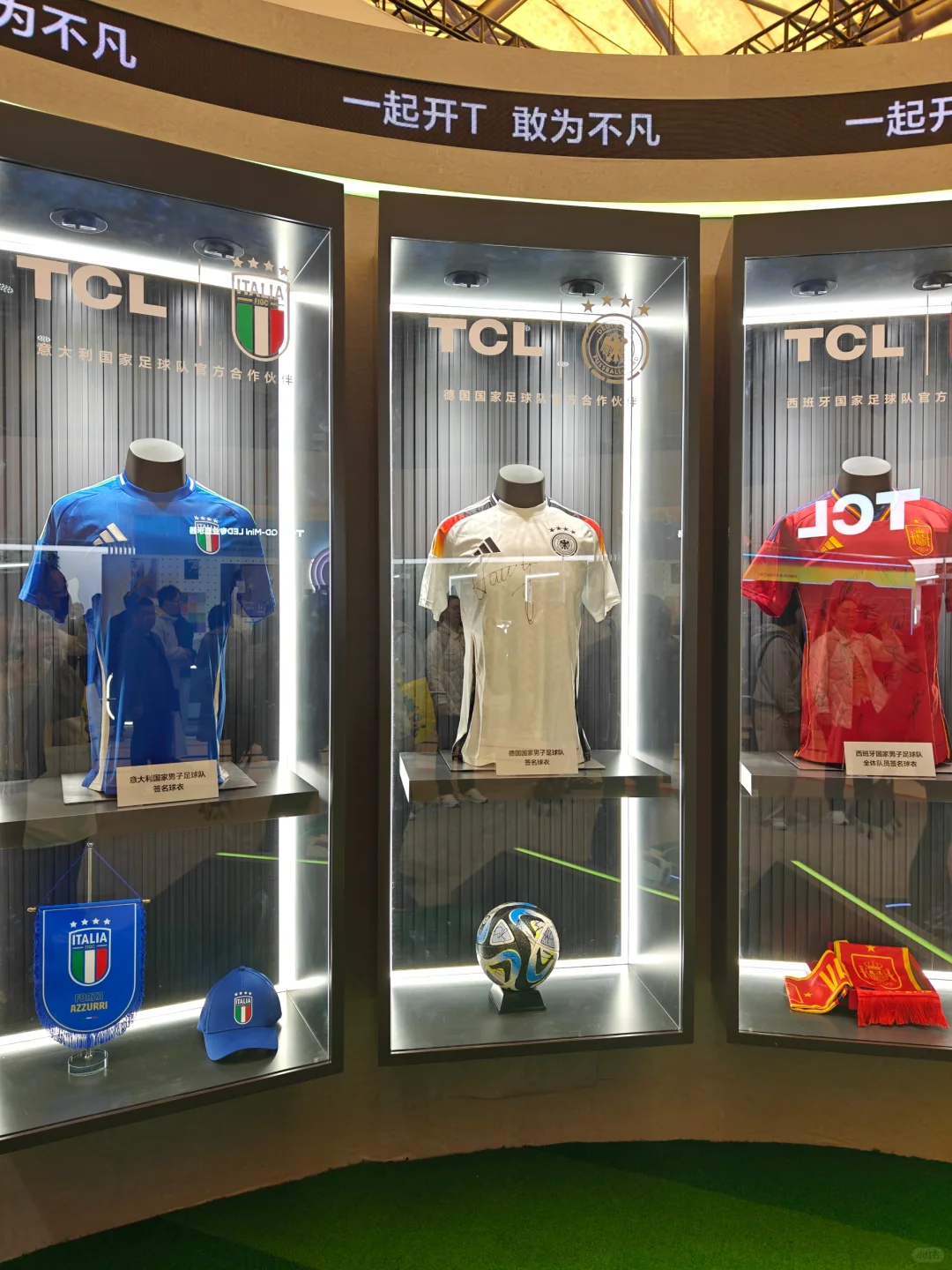 是谁在AWE展会看到许昕！今天真是超级惊喜