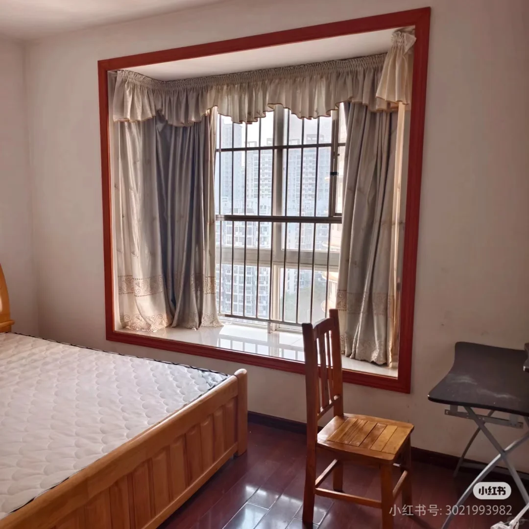 青秀凤翔路招合租（男生）。(近会展金湖)青