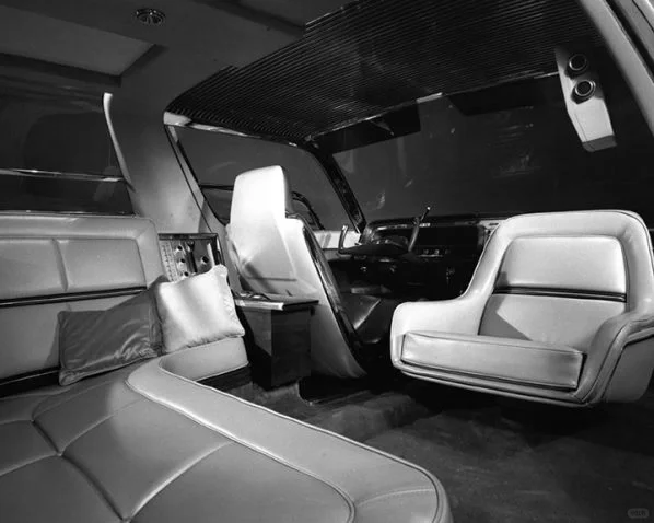 福特Aurora双开式尾门(1964)