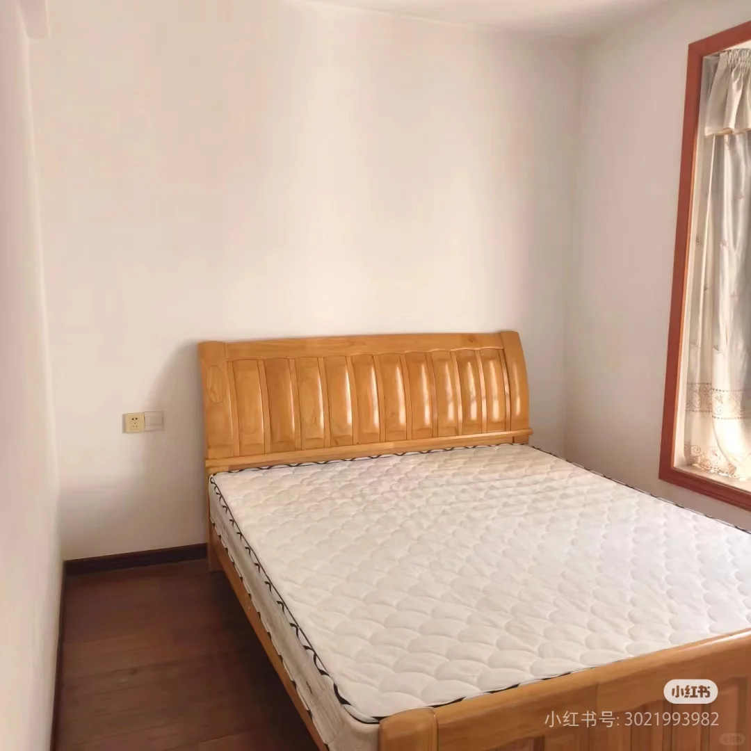 青秀凤翔路招合租（男生）。(近会展金湖)青