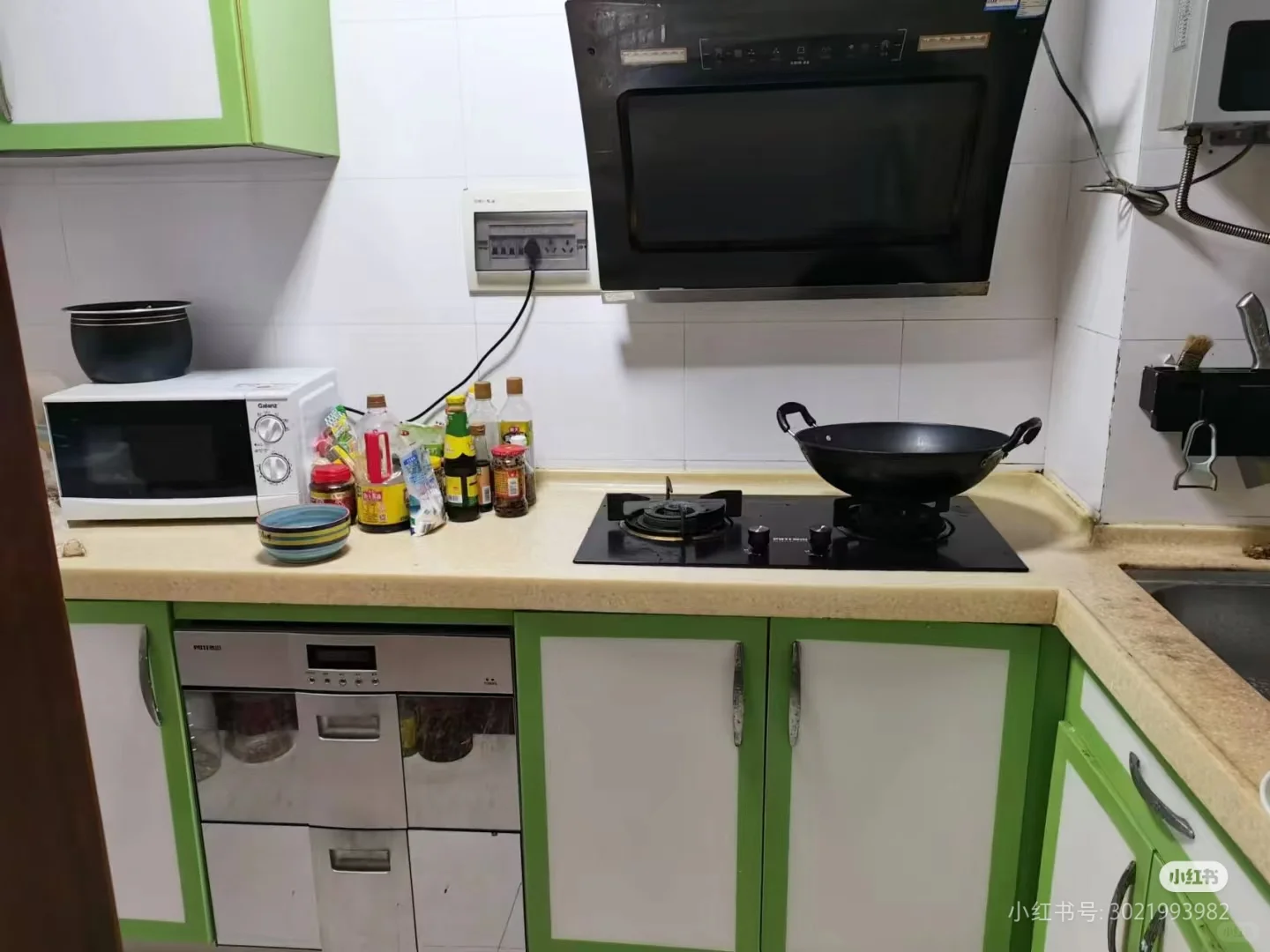 青秀凤翔路招合租（男生）。(近会展金湖)青