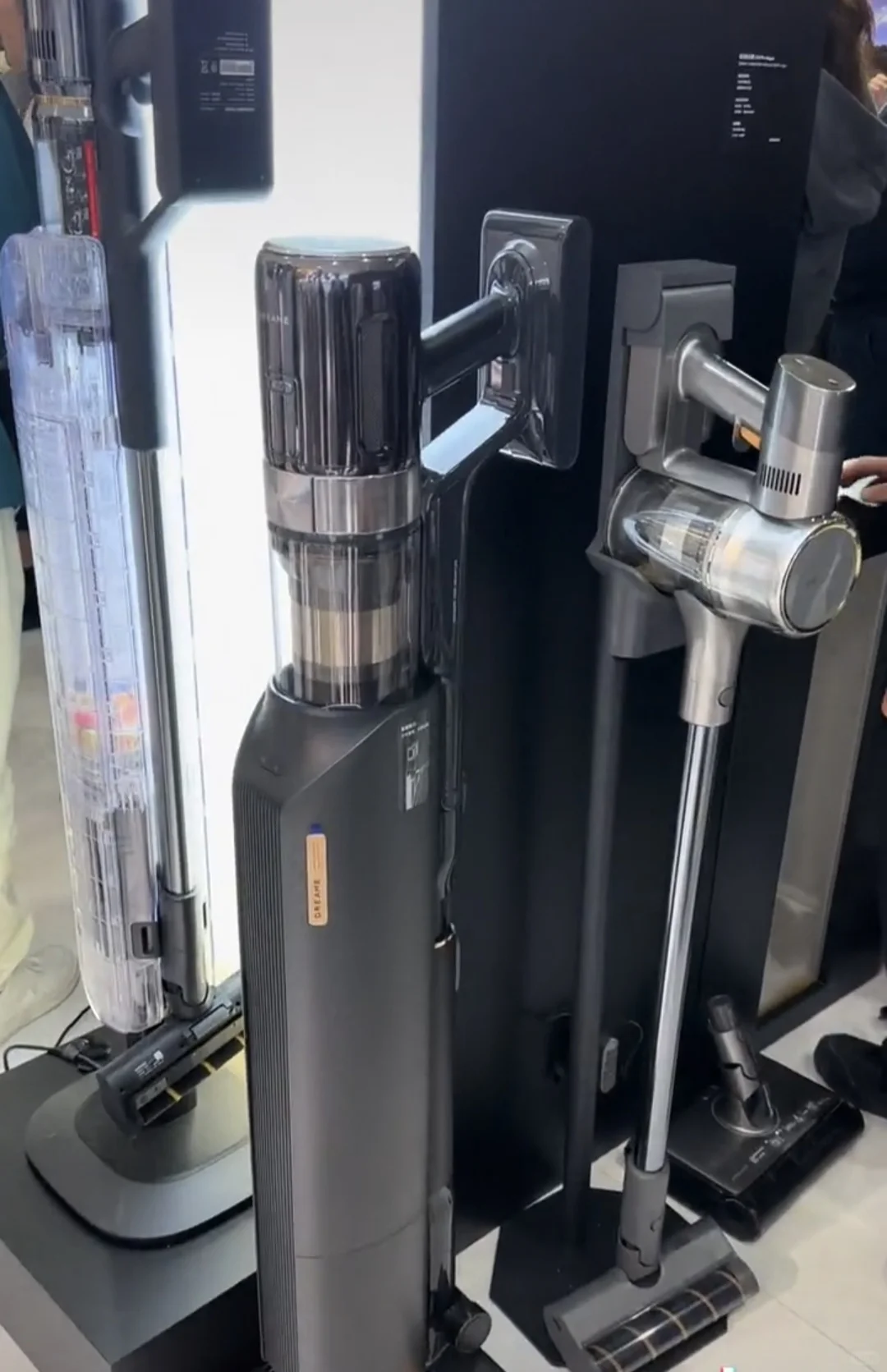 激动的心 终于来到了追觅展厅了'!