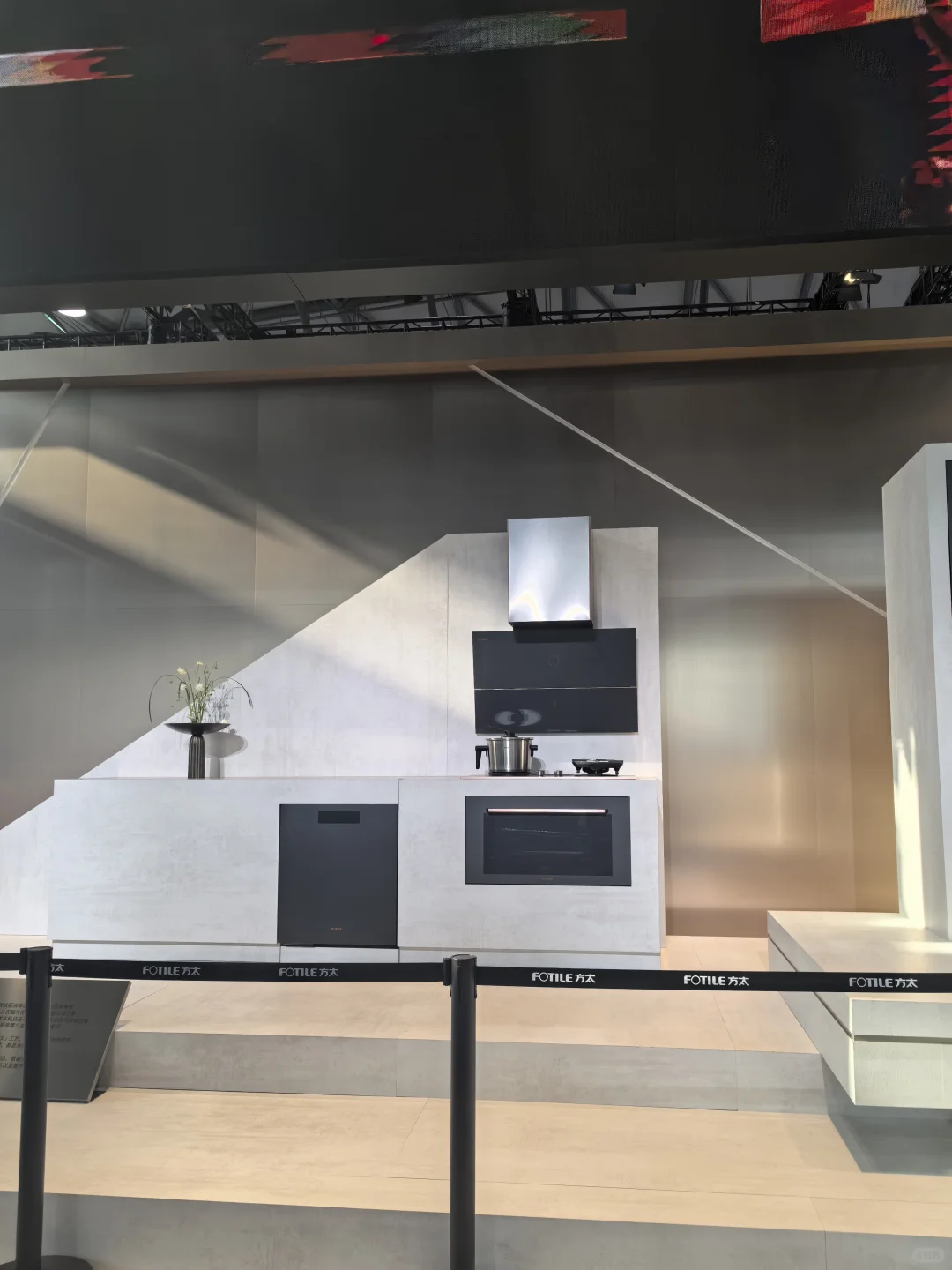 awe2025逛展 三步遇到一个明星