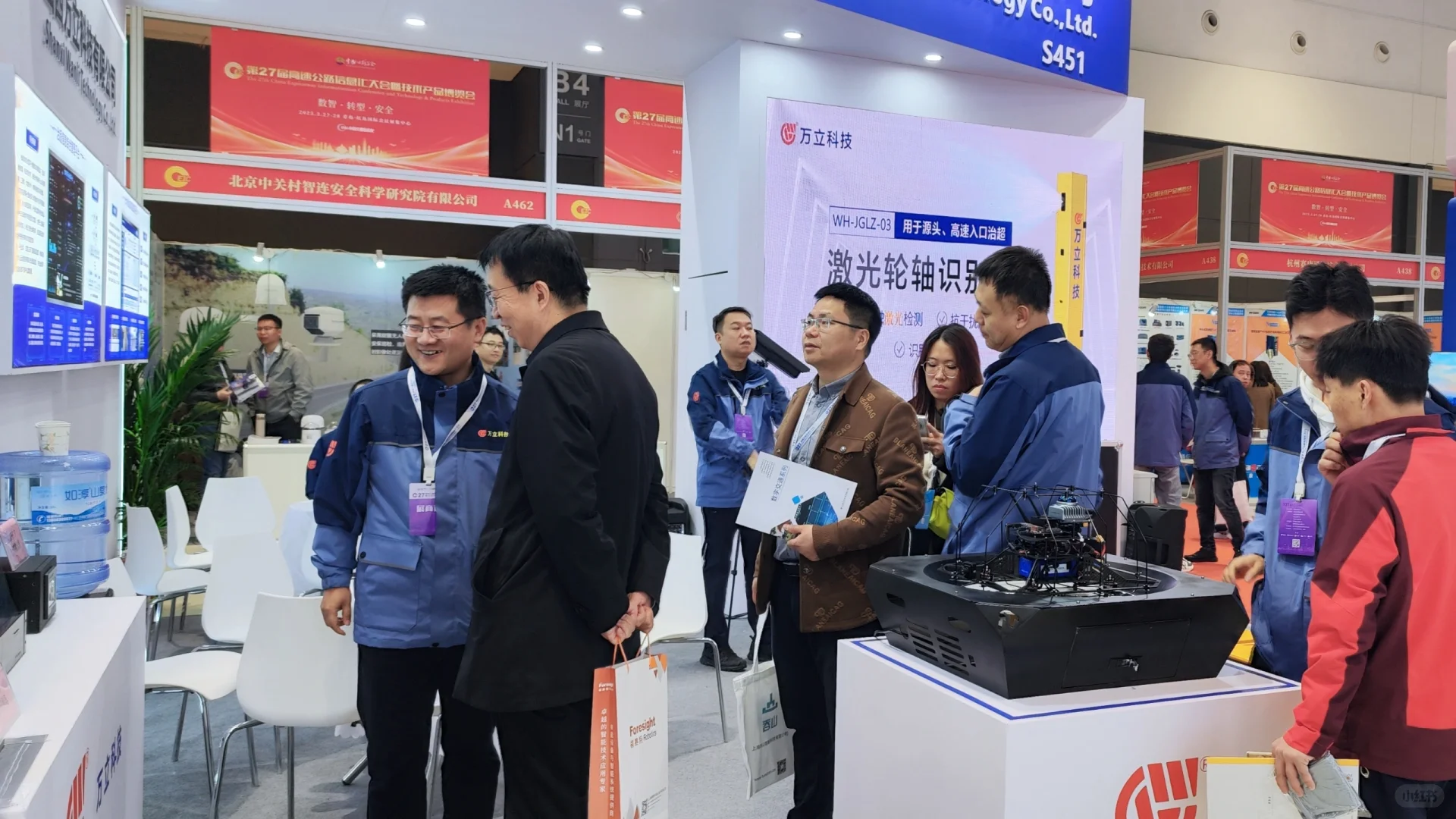 快看！展会现场来啦?