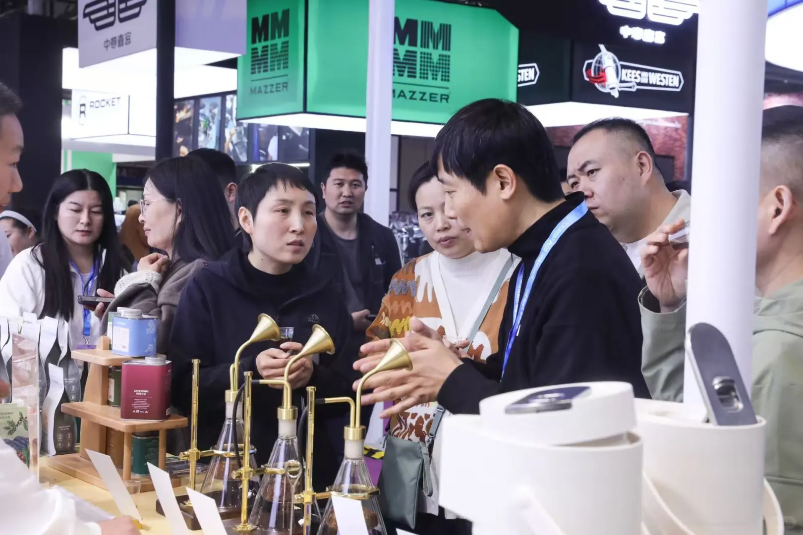 咖啡控速来！展会现场嗨爆了！☕