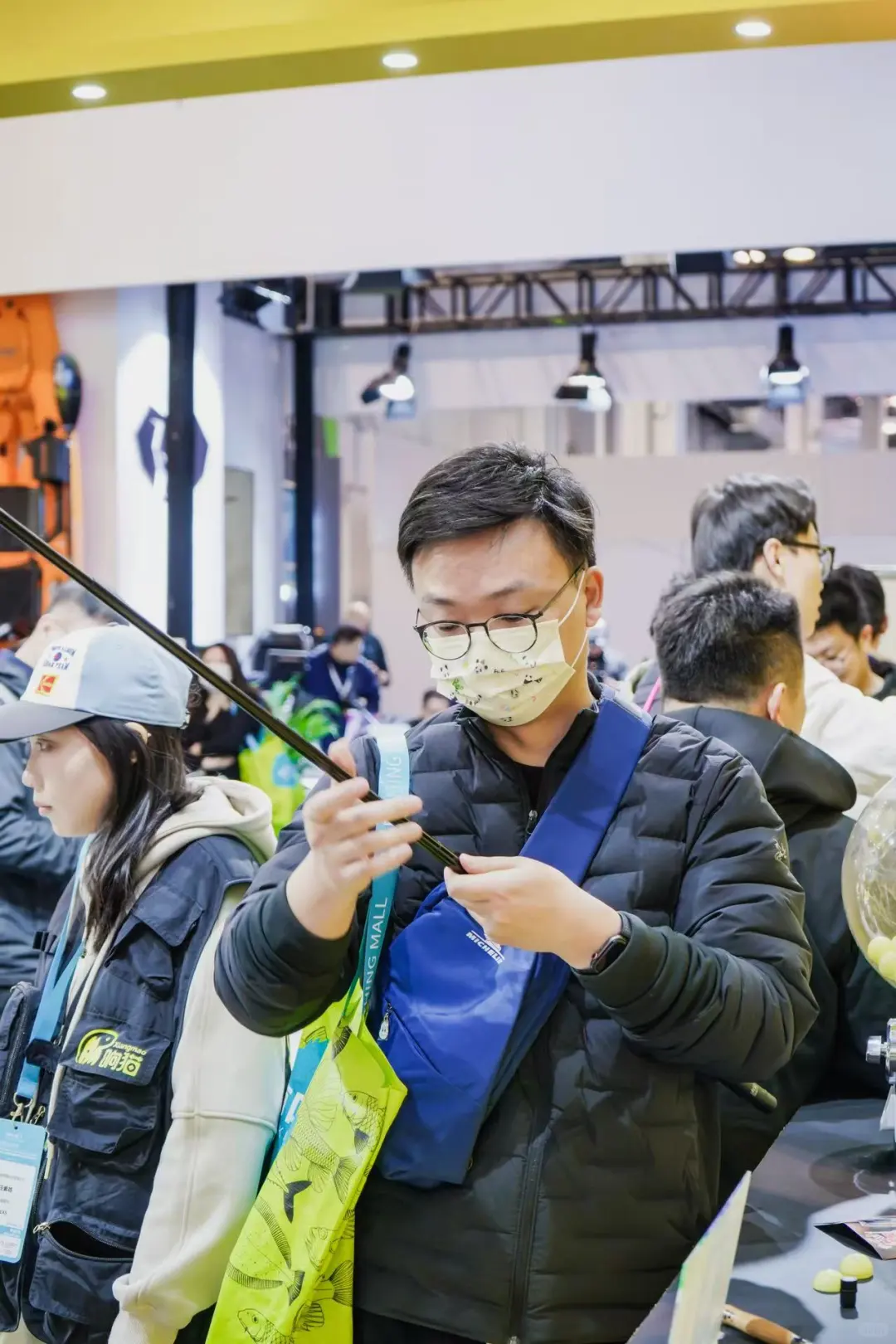 展会第1⃣️天就被钓友们包围啦?