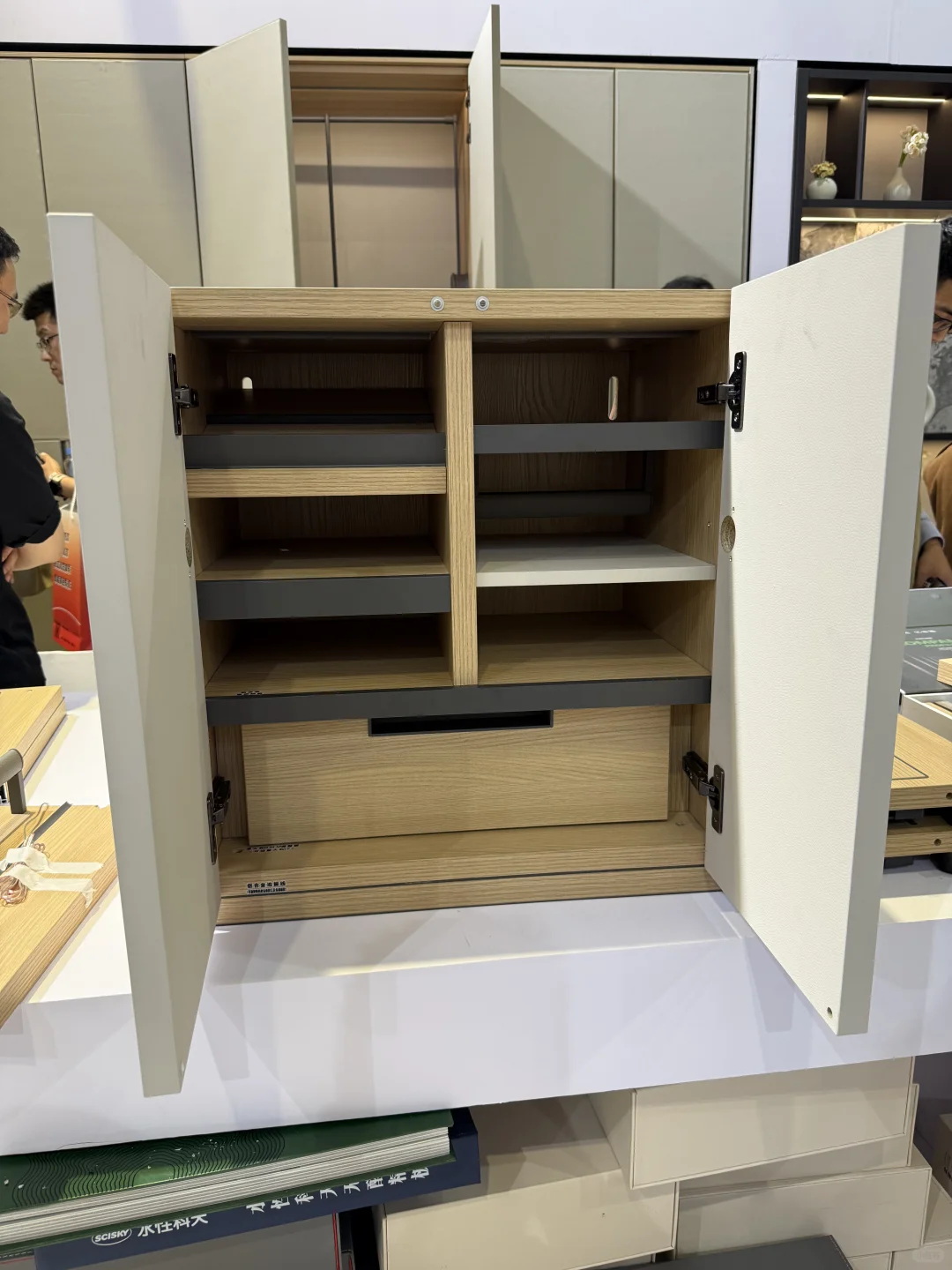 上海建博会，展会上无处不在的工法墙