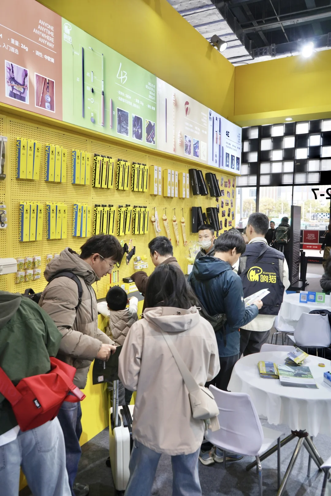 展会第1⃣️天就被钓友们包围啦?