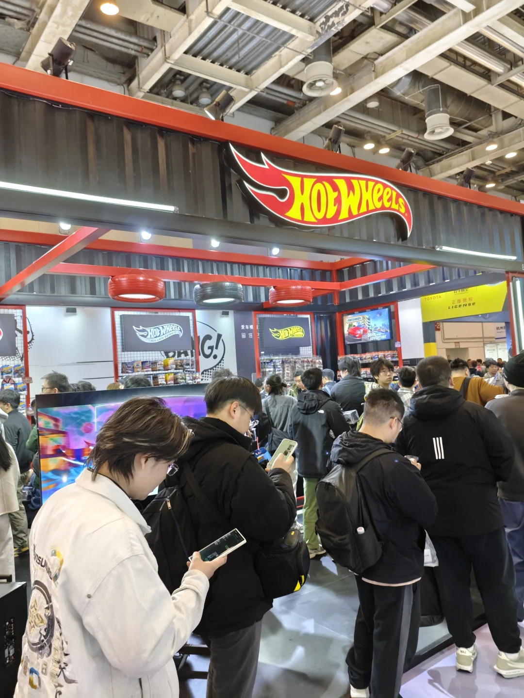 苏州GTshow里现在最火的展台都是车模品牌