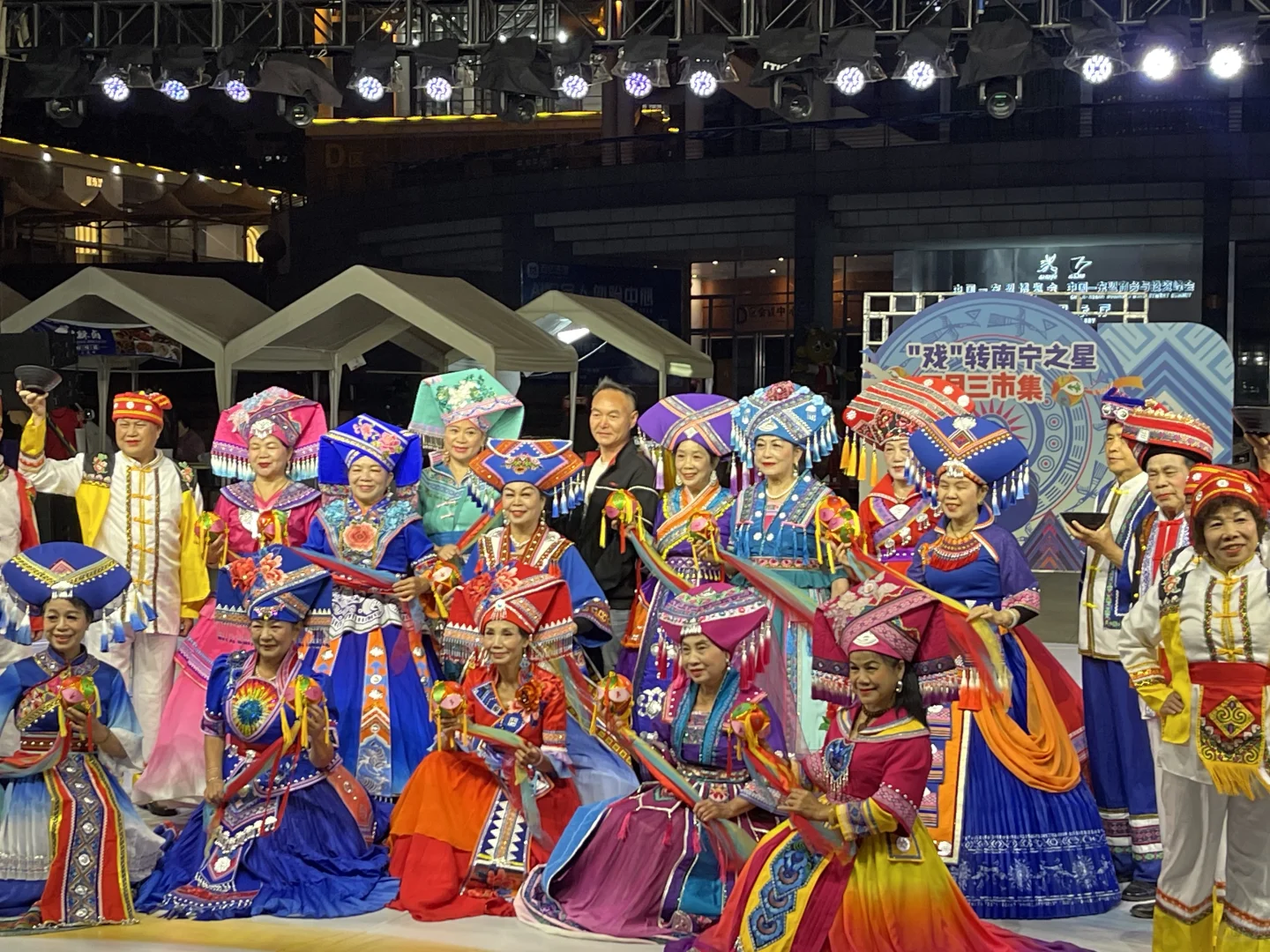 南宁国际会展中心会展广场上精彩乐翻天