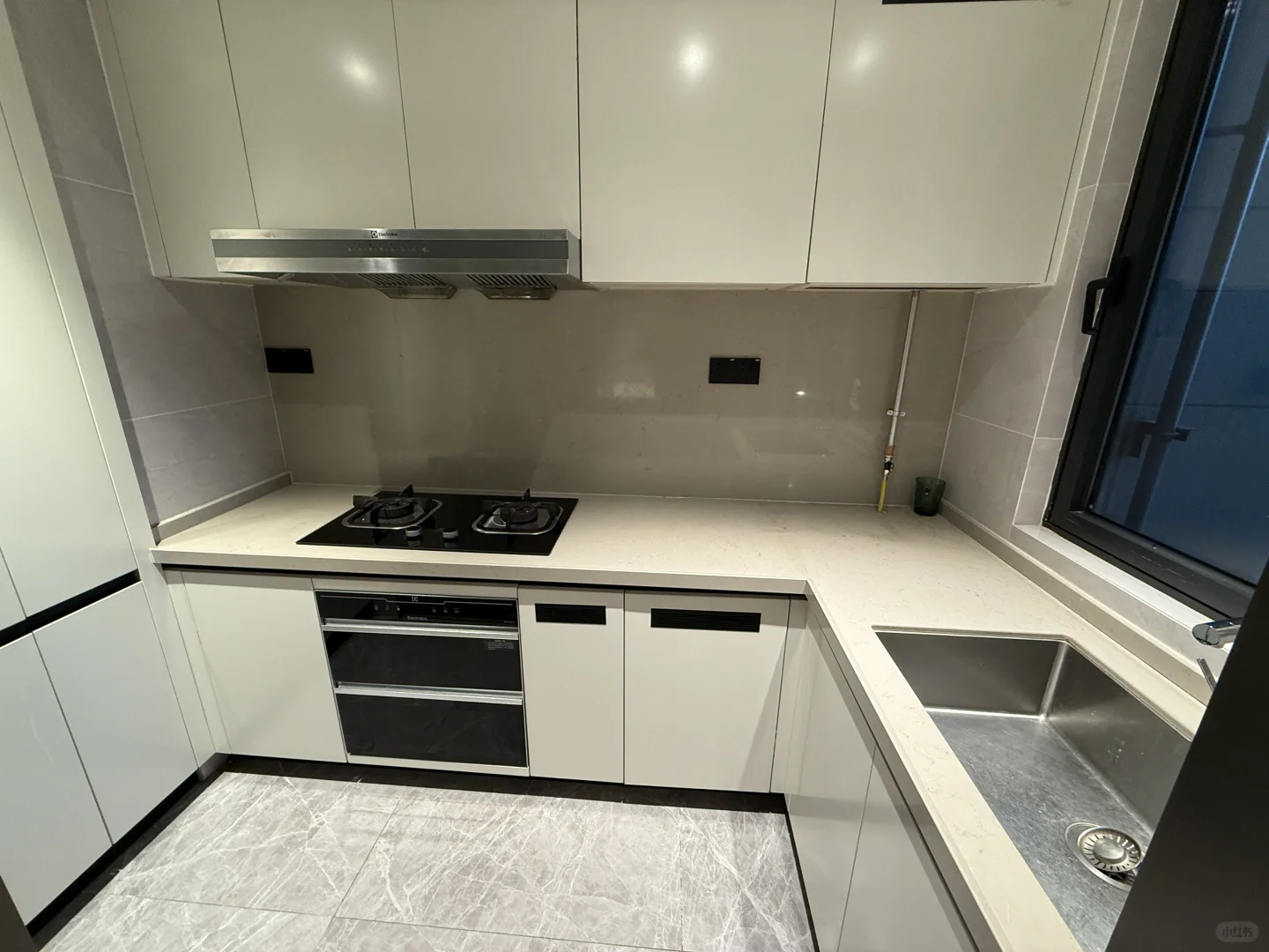 ?宝安会展湾东城·高颜值二居室