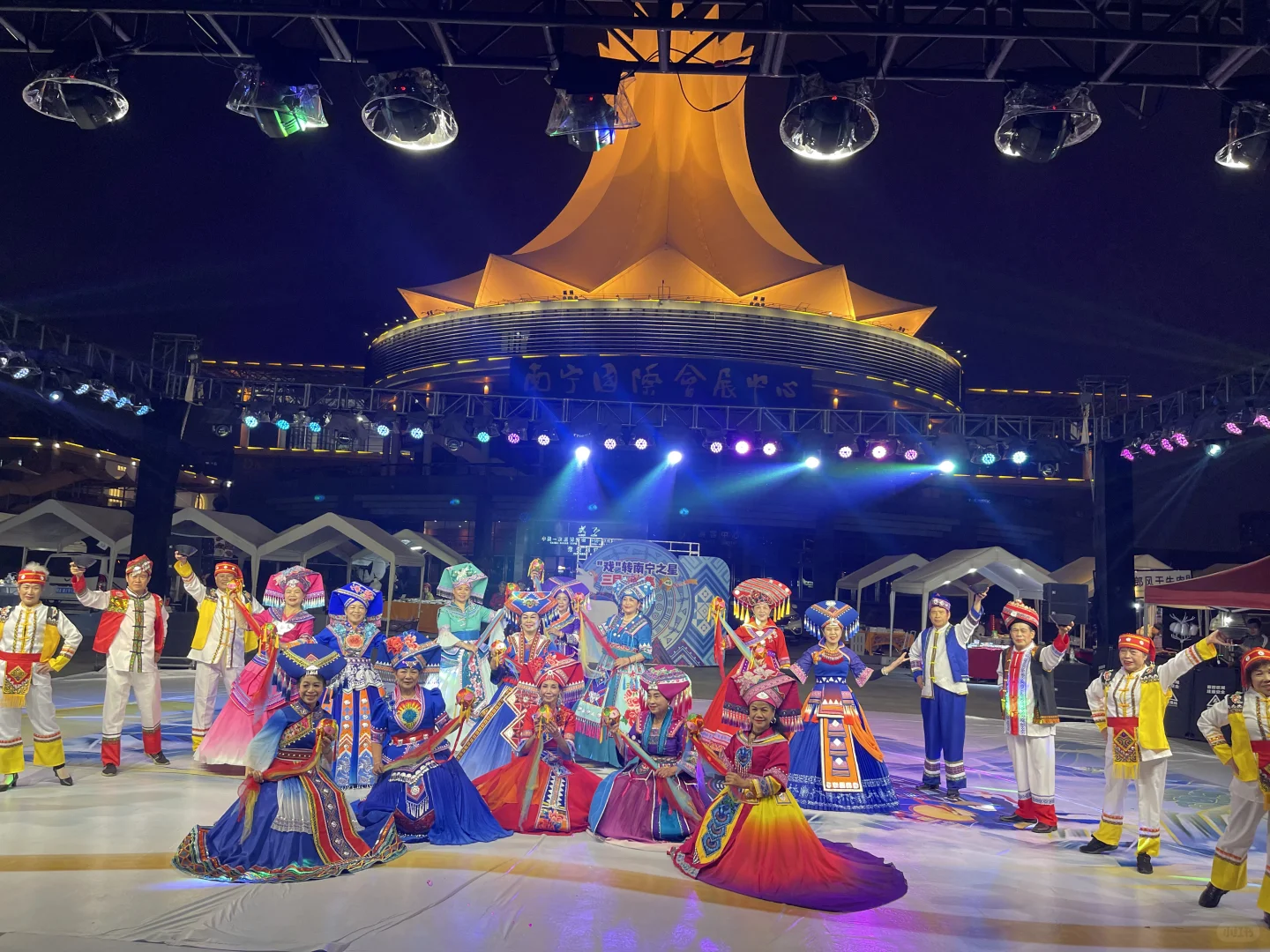 南宁国际会展中心会展广场上精彩乐翻天