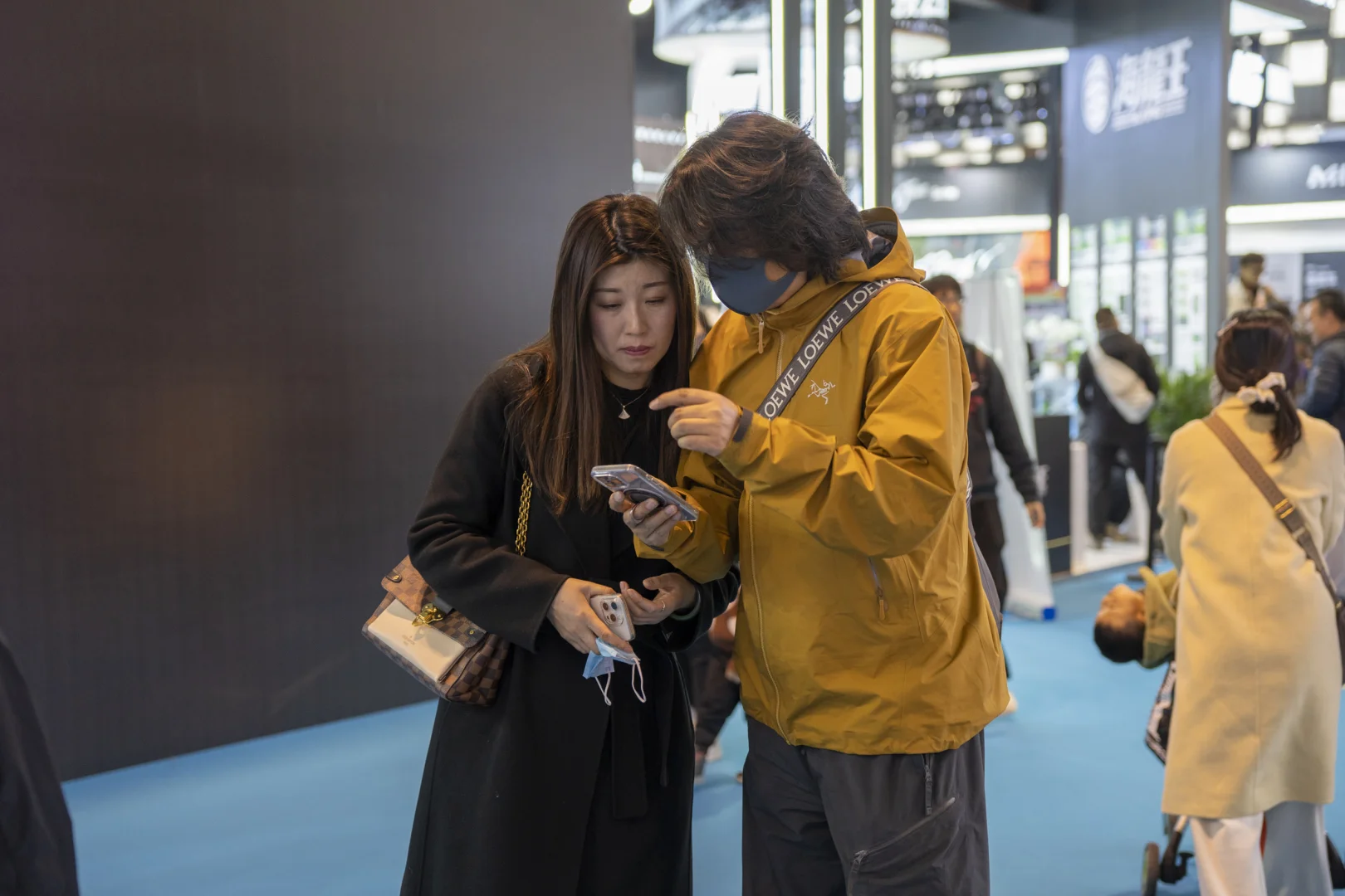 上海路亚展打卡完毕。撤退～