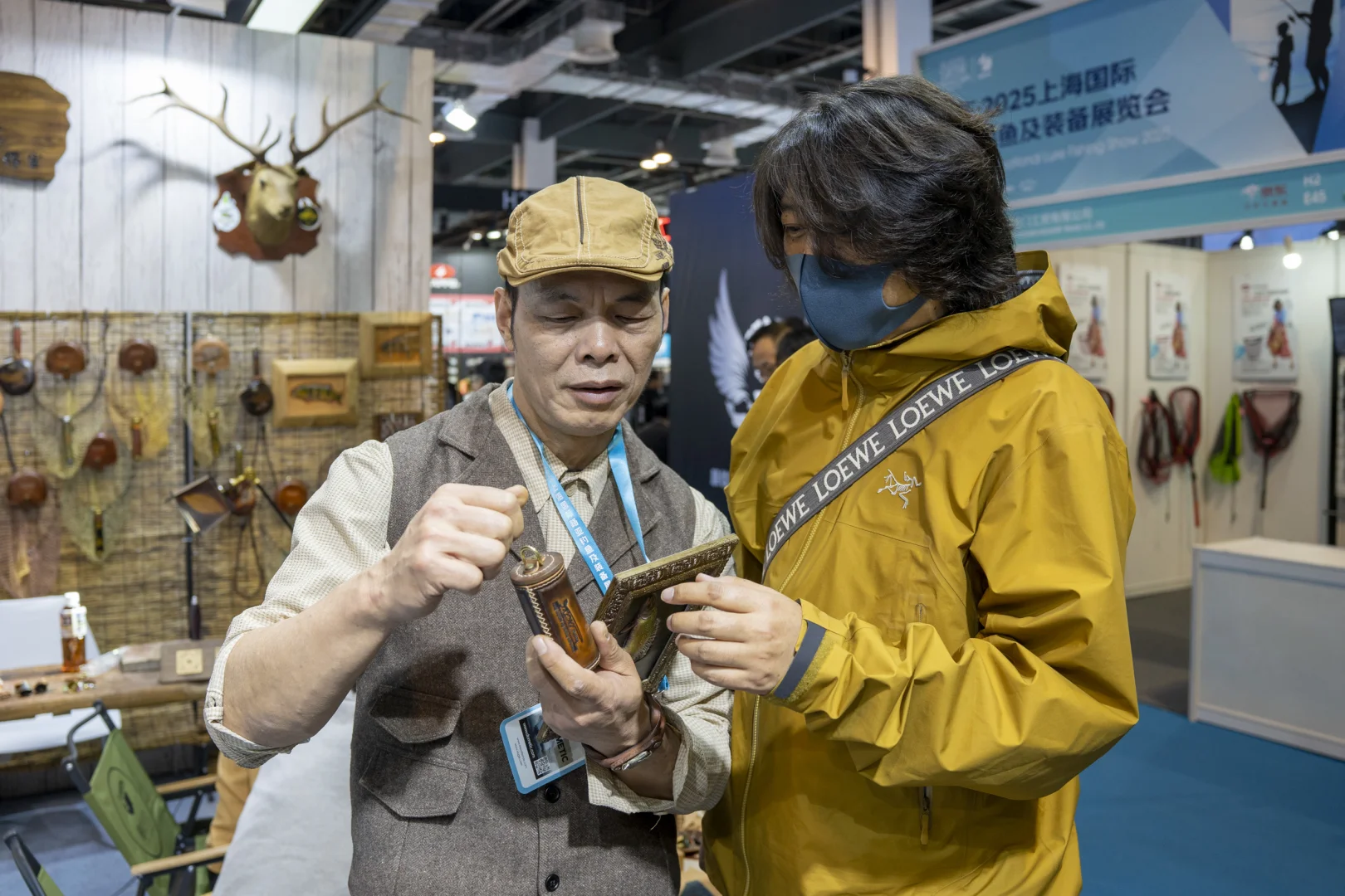 上海路亚展打卡完毕。撤退～