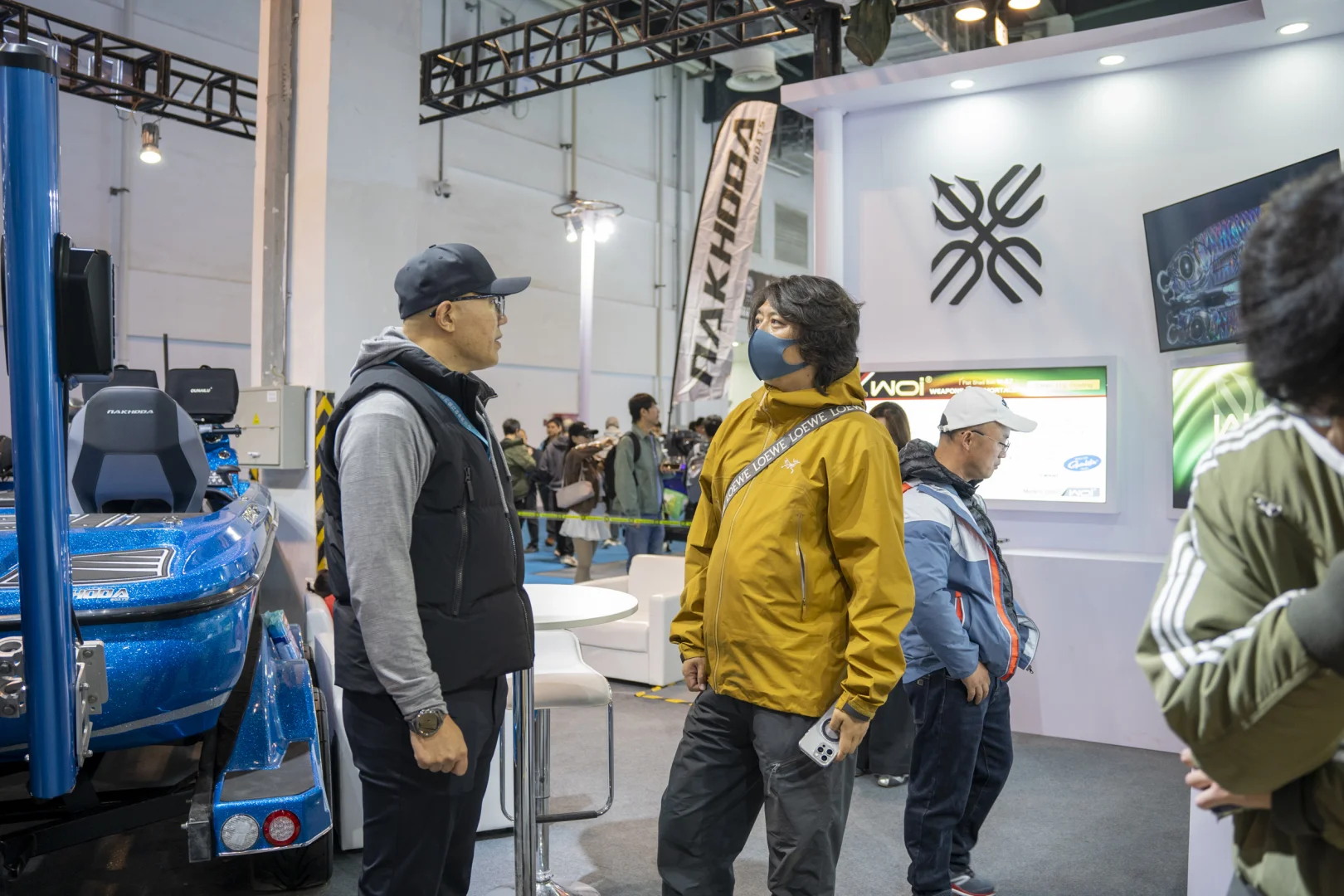 上海路亚展打卡完毕。撤退～