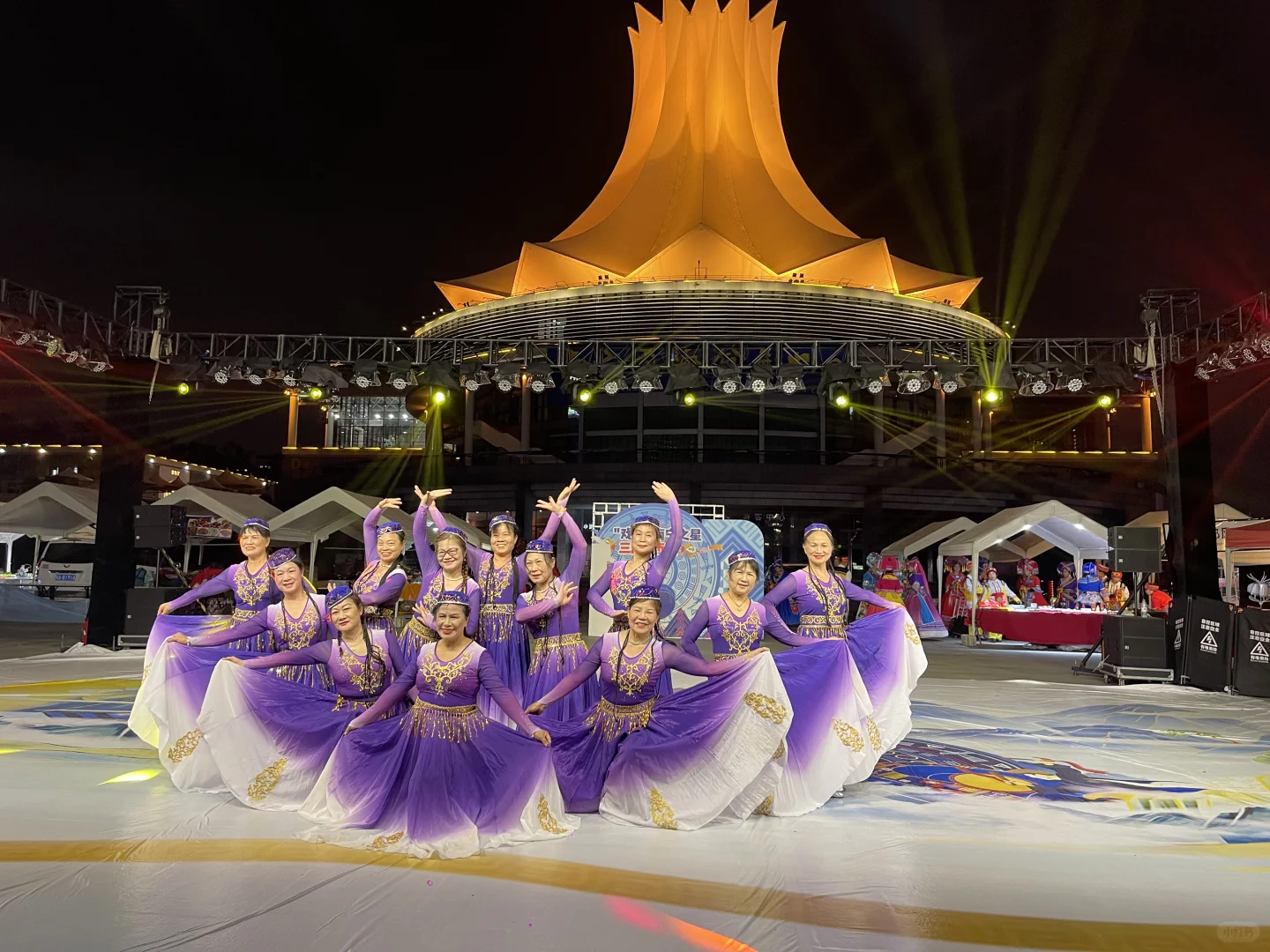 南宁国际会展中心会展广场上精彩乐翻天