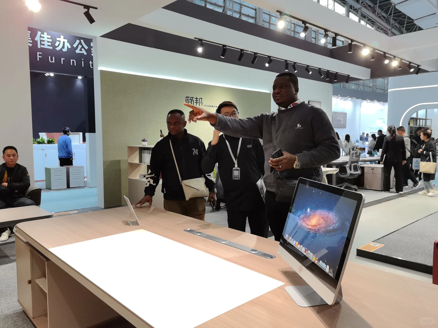 广州国际家具博览会参展中