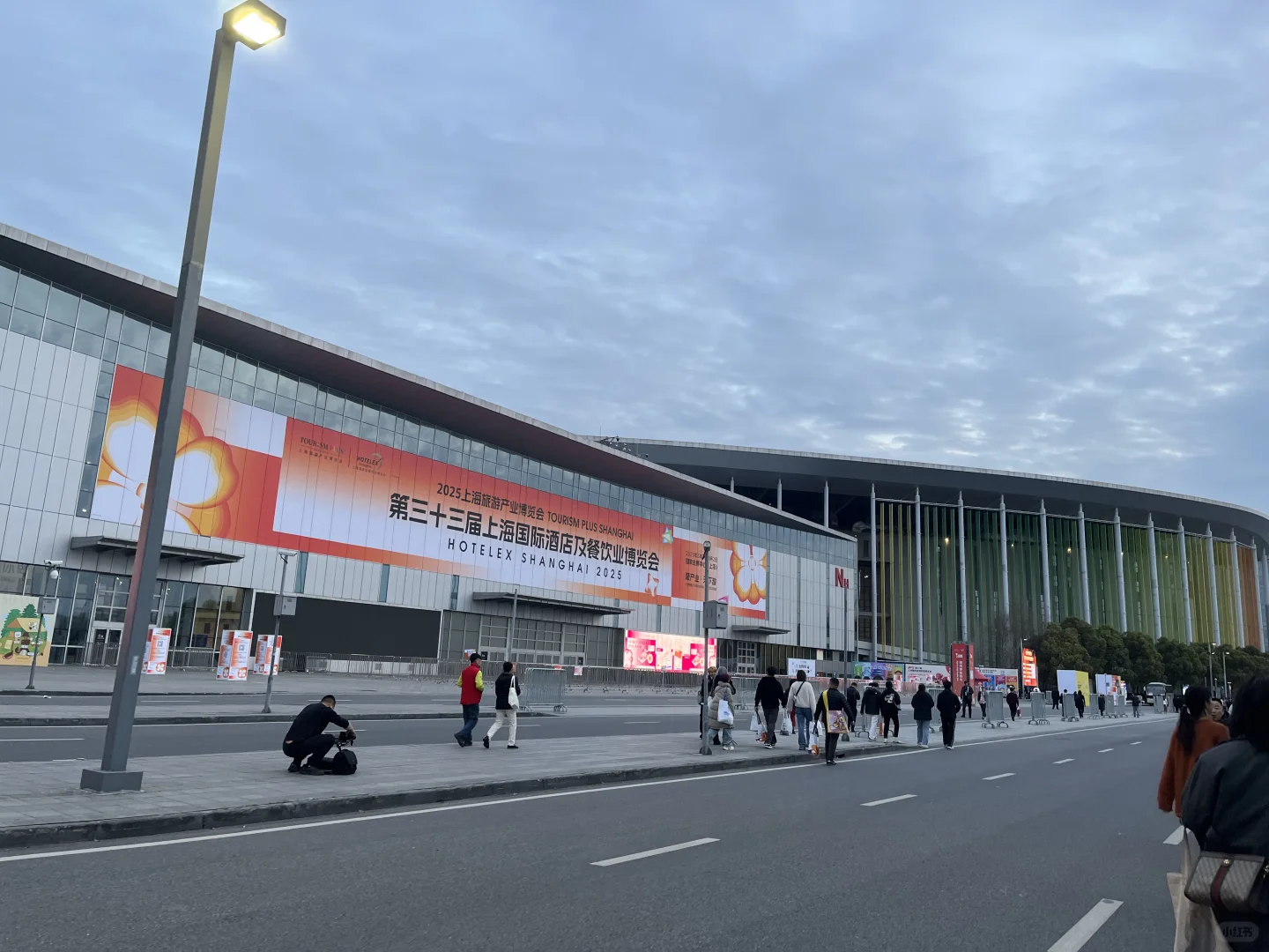 什么博览会，明明是免费小吃街?