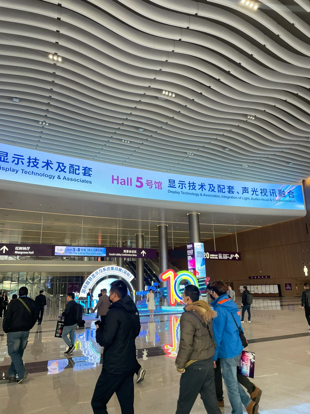 在展会中观察到领导接待客户的一些好习惯…