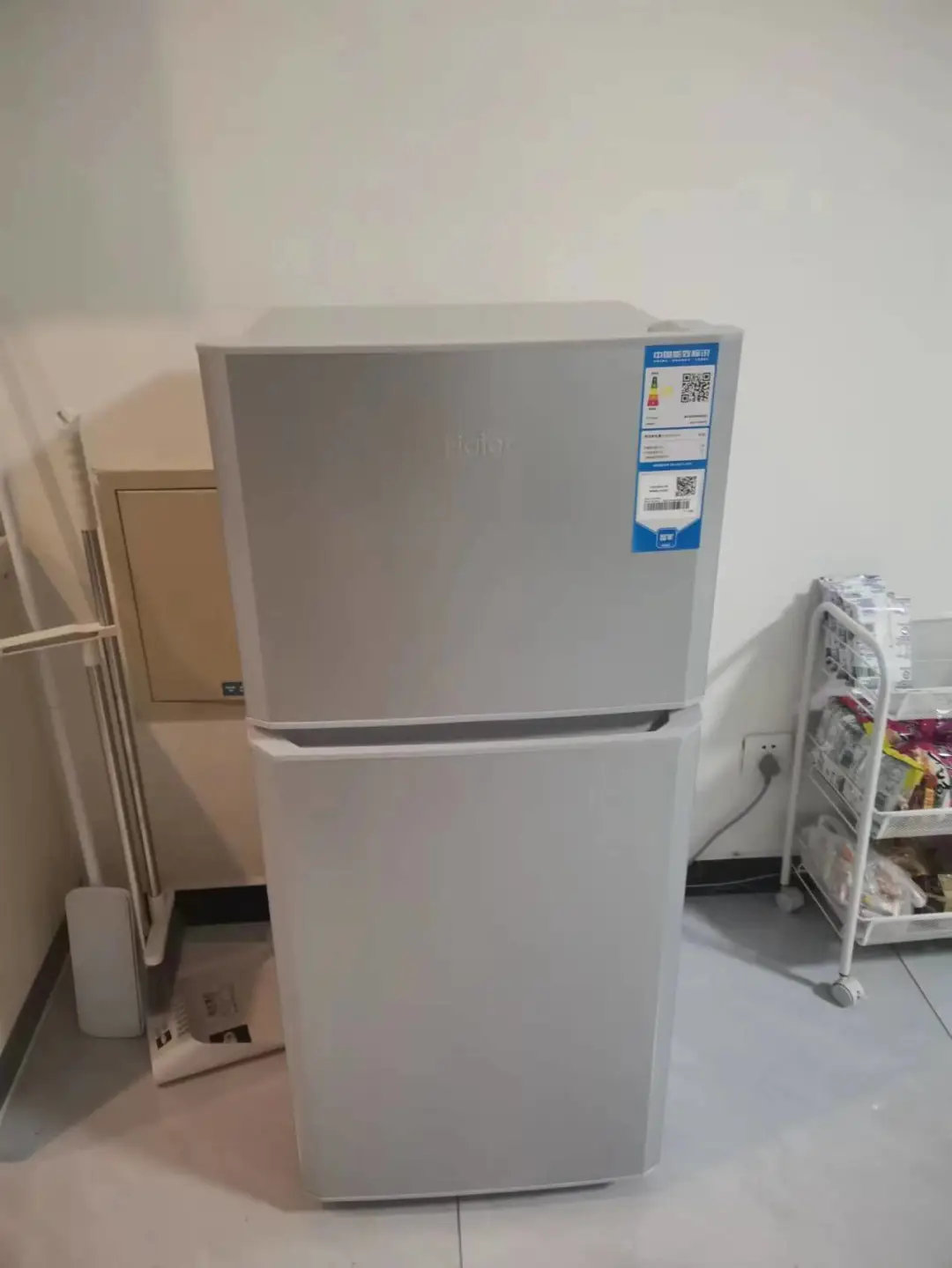 会展中心附近，一室一厅出租，房东直租