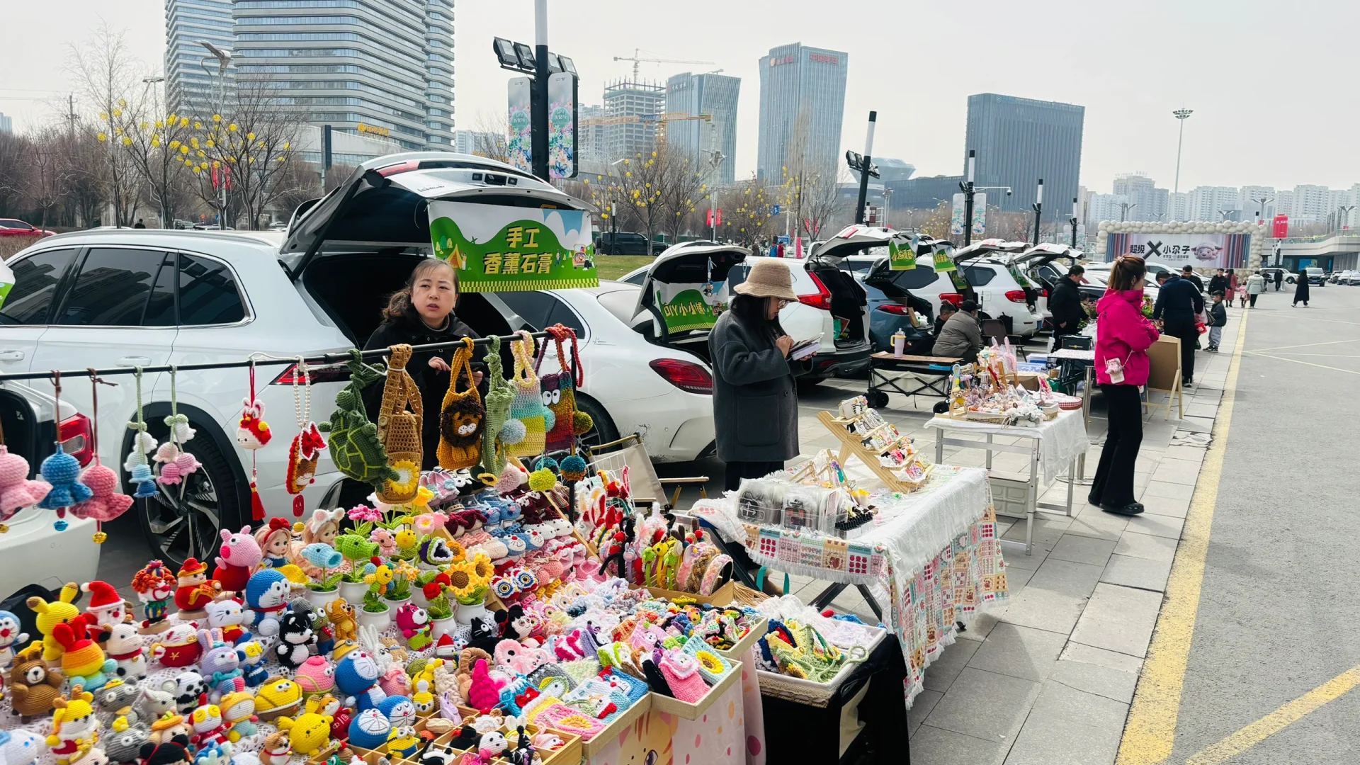 会展吾悦|后备箱集市是春天的感觉