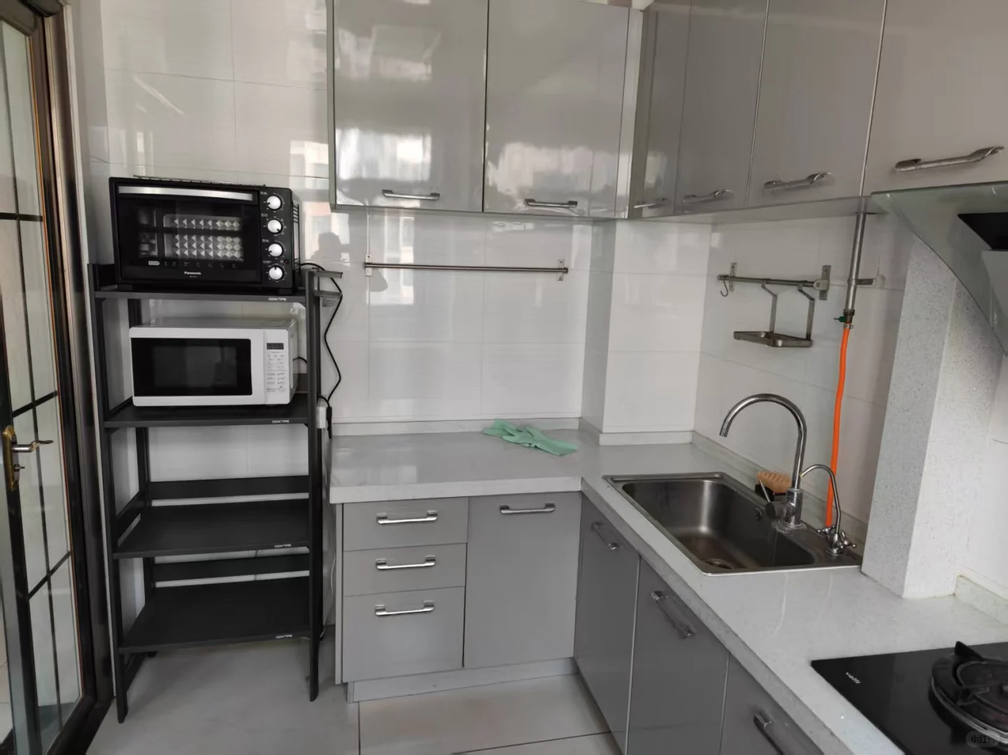 房东直租会展中心附近