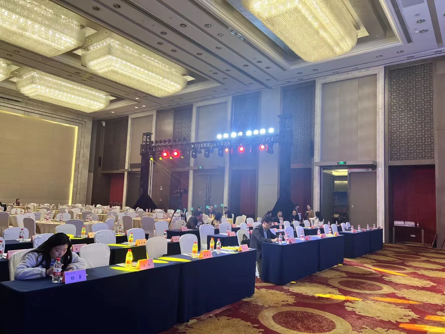 活动搭建分享承接会议会展活动布置舞台搭建