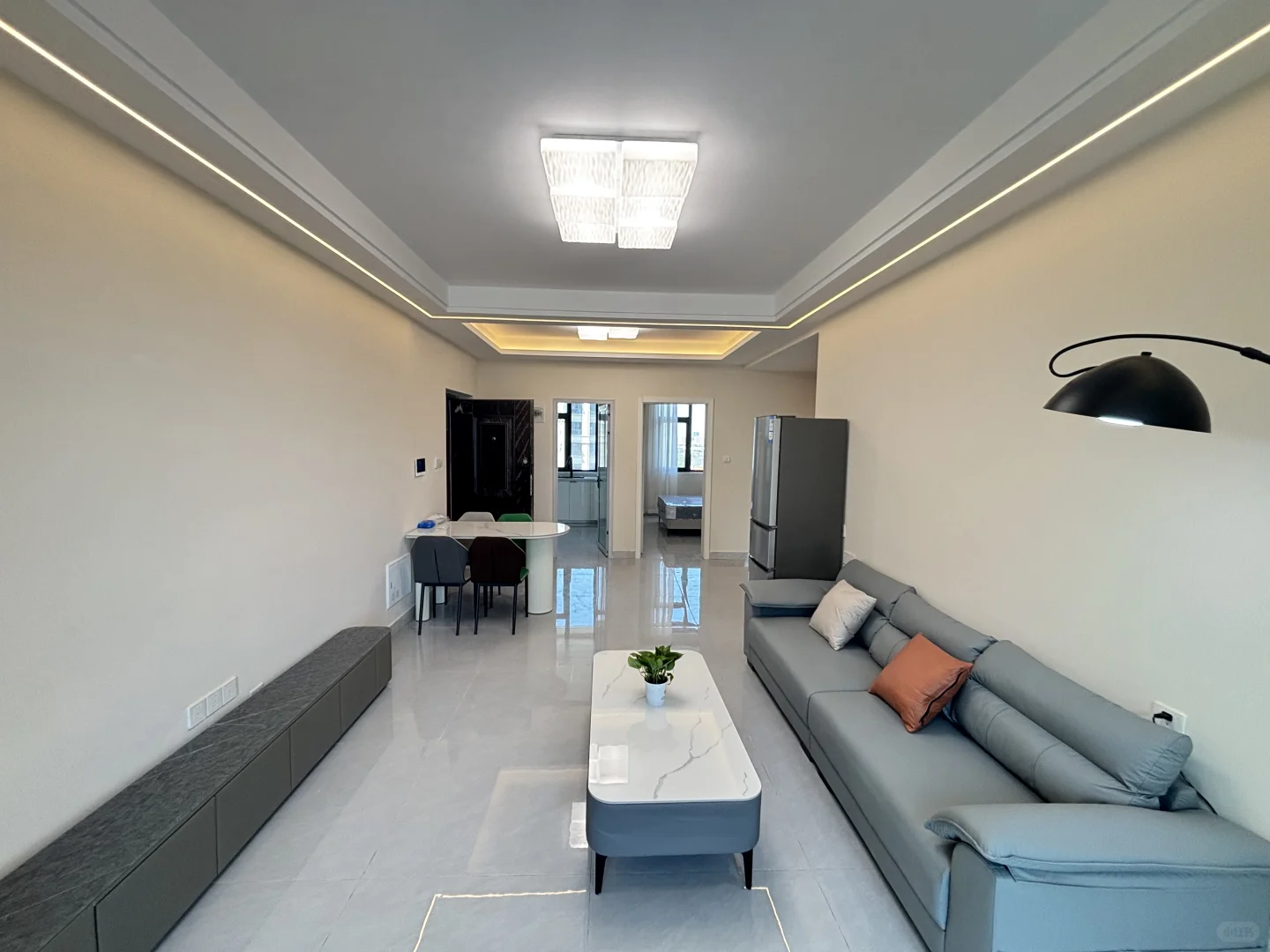 个人转租-国家会展中心旁·阳光两房落地窗