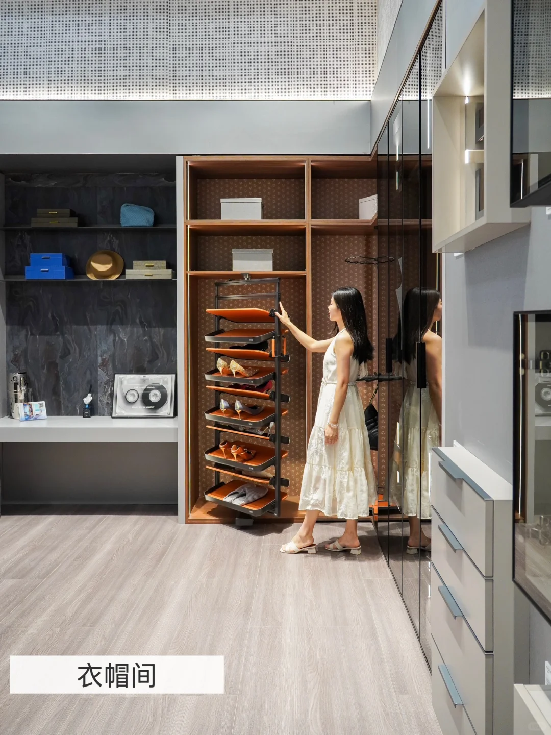 来广州家博会，触摸一场未来生活的骨骼