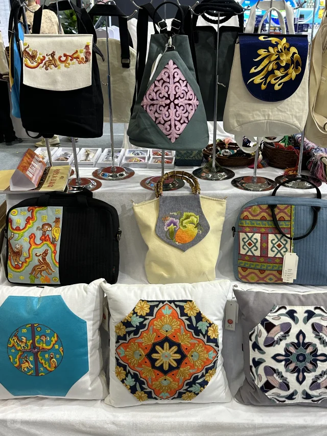 ?怎么没人告诉我，新疆春博会这么好逛～