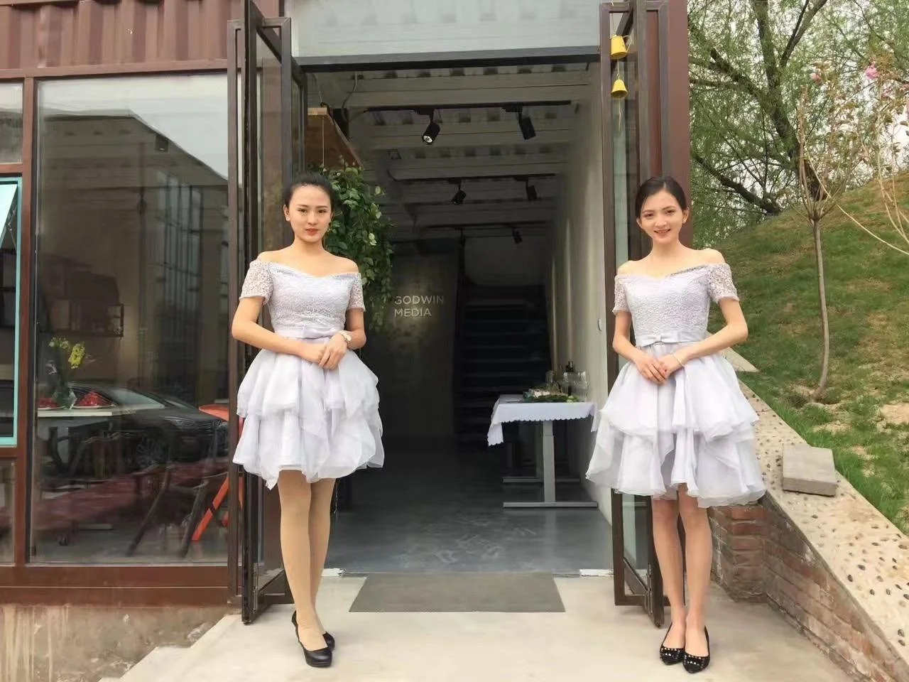 北京群演公司-展会志愿者-派发传单-活