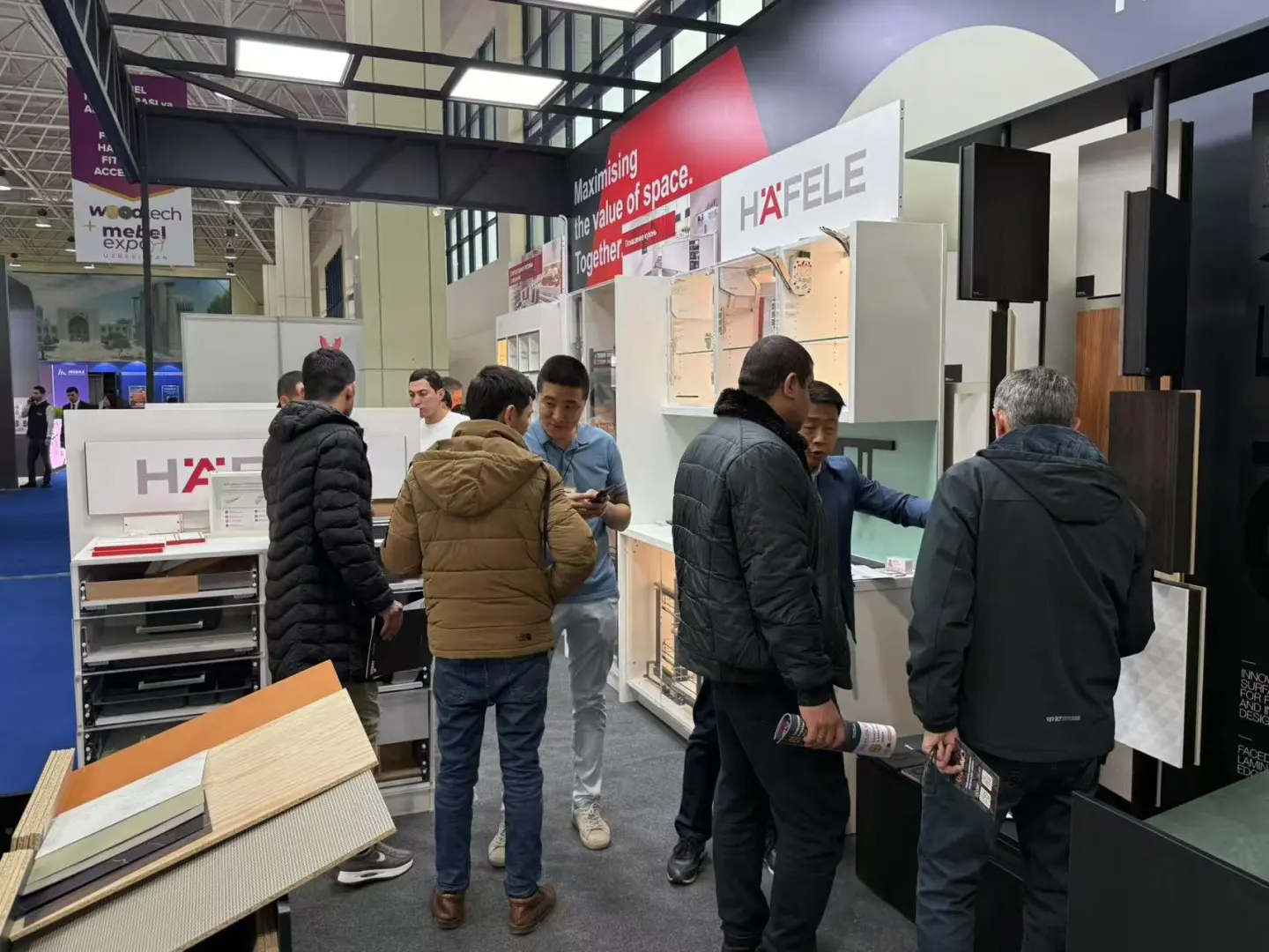 展会现场‖乌兹别克斯坦家具及木工机械展