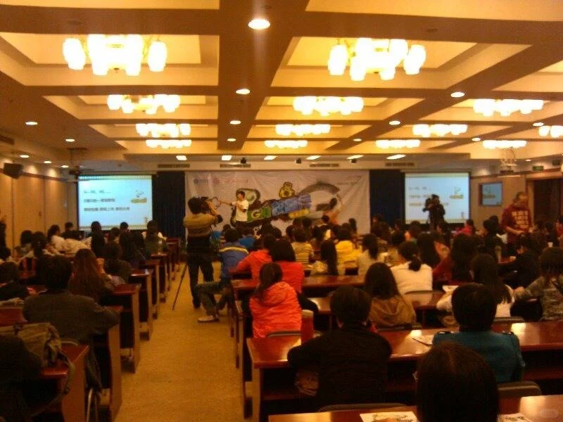 北京群演公司-展会志愿者-派发传单-活