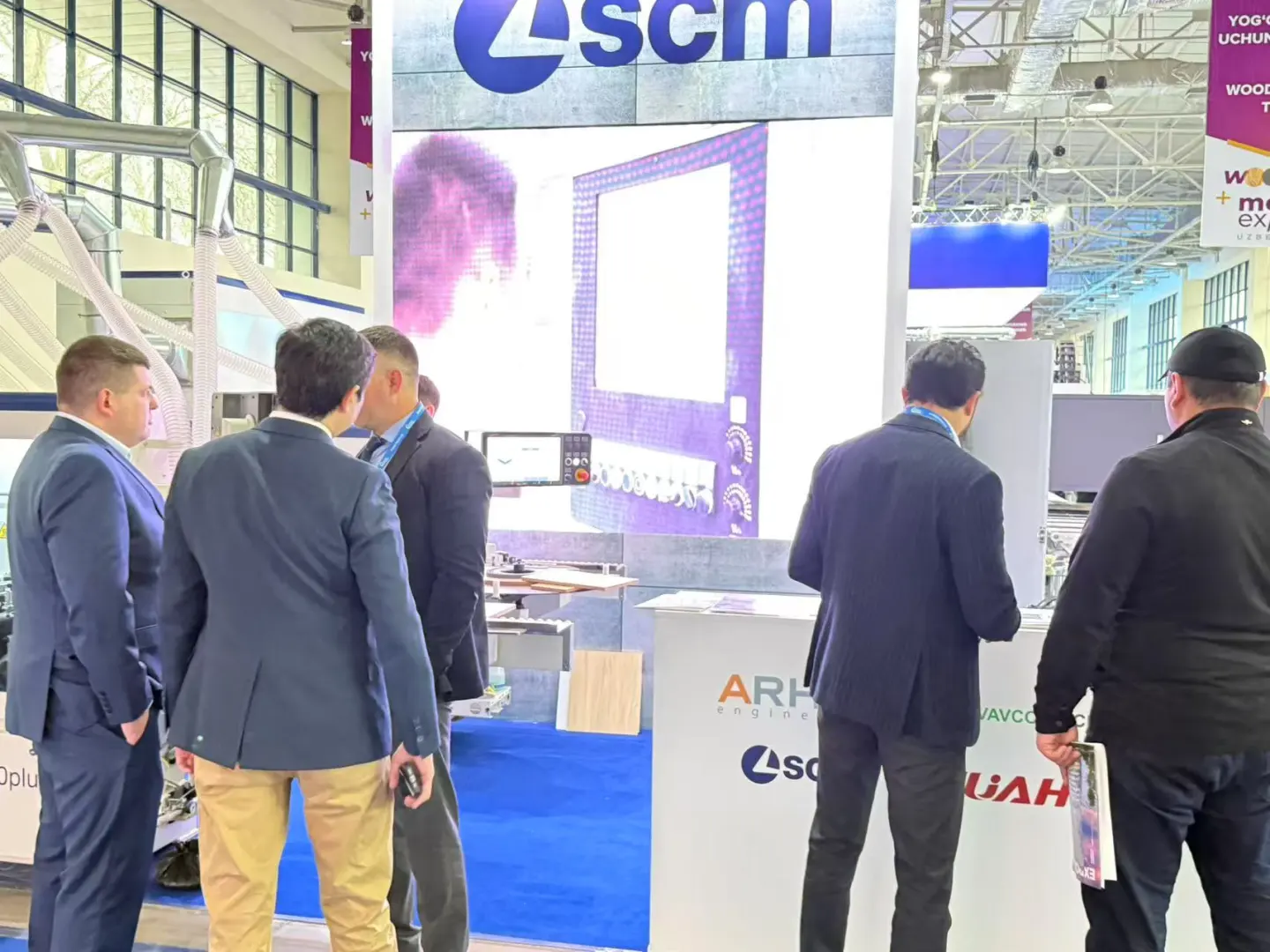 展会现场‖乌兹别克斯坦家具及木工机械展