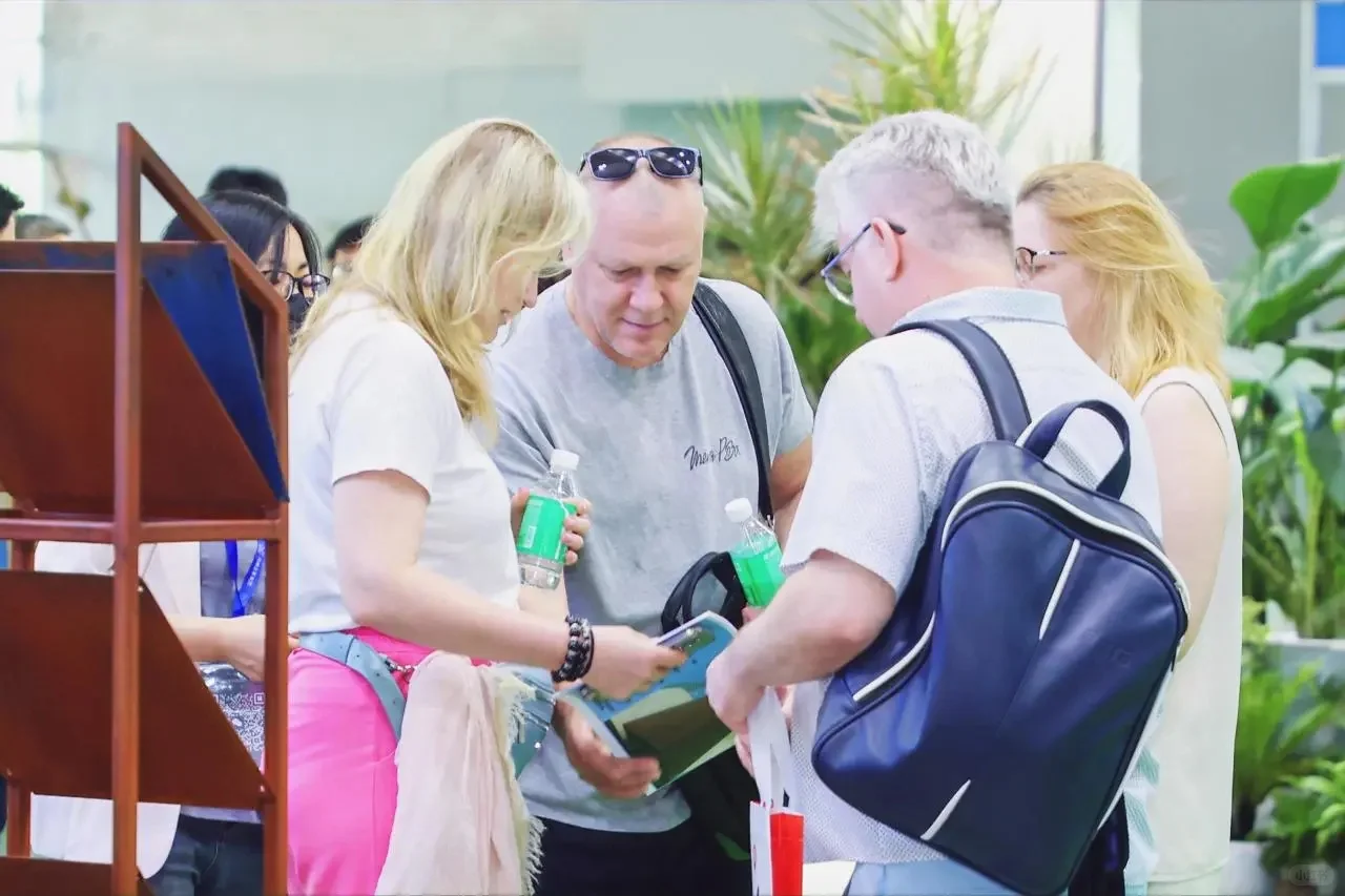 与全球花卉行业共赴未来