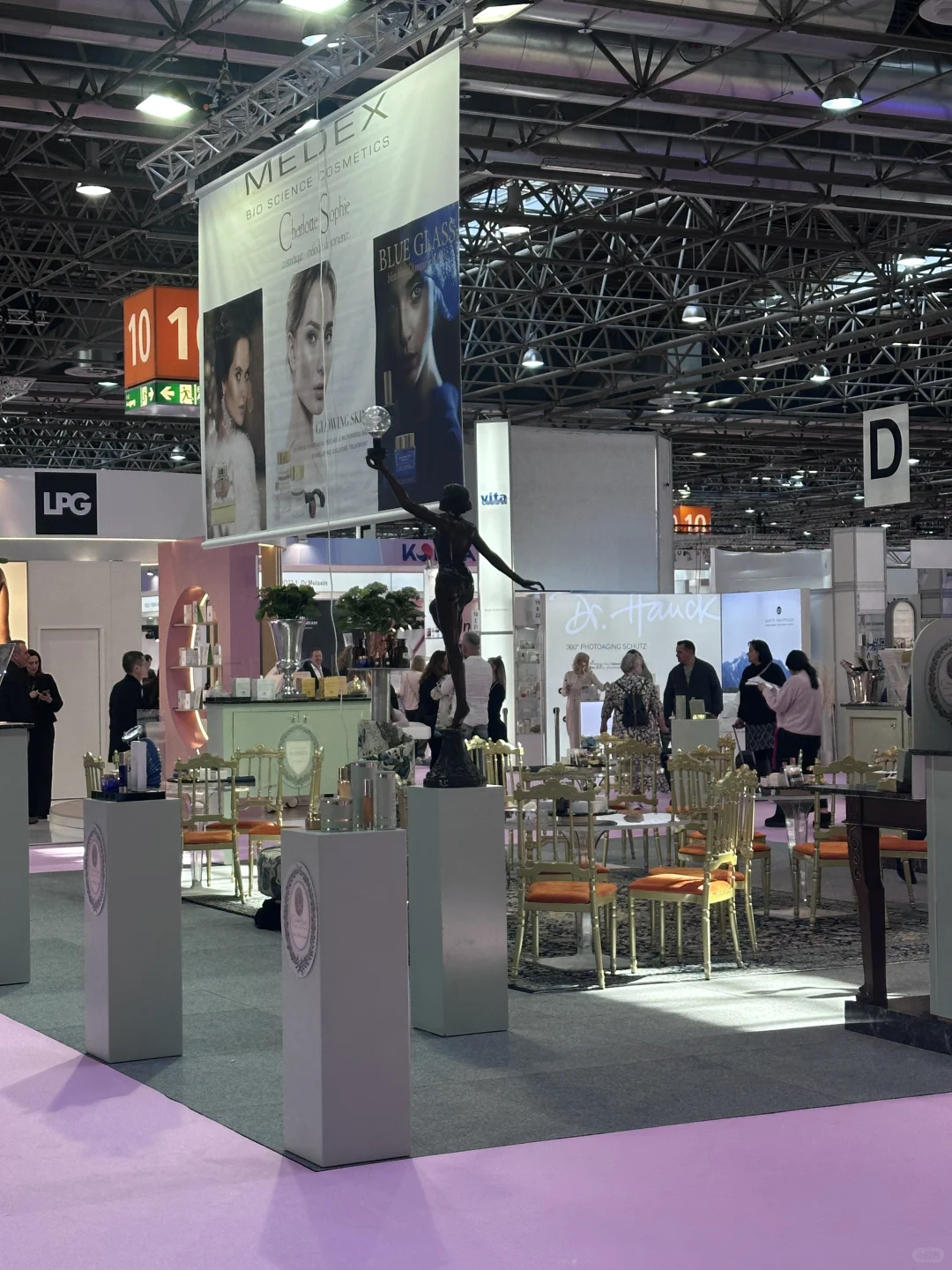 ??德国展会翻译接单！又在展会上当团宠